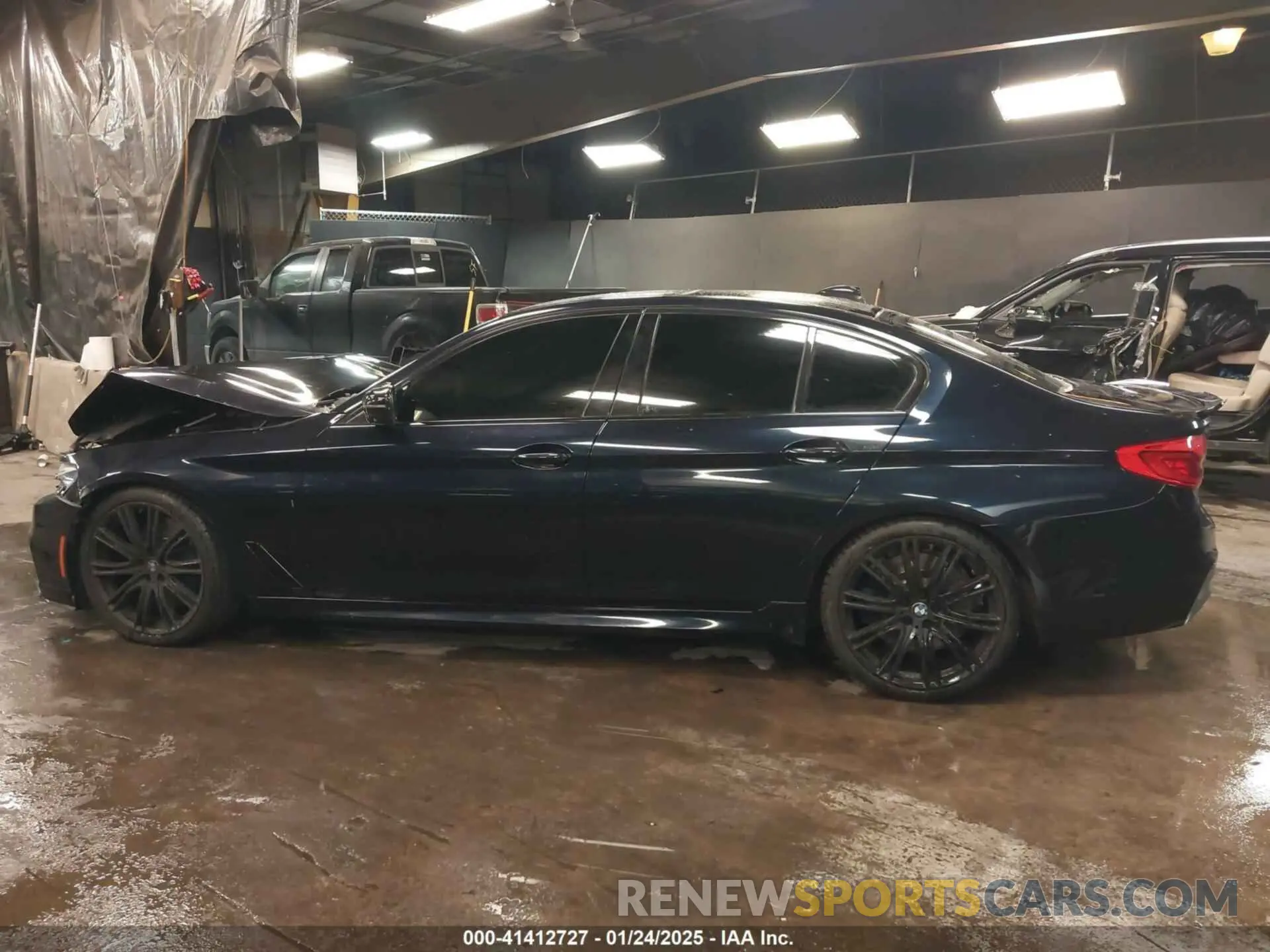 14 fotografías del automóvil dañado WBAJS3C04LCD32330 BMW 540I 2020