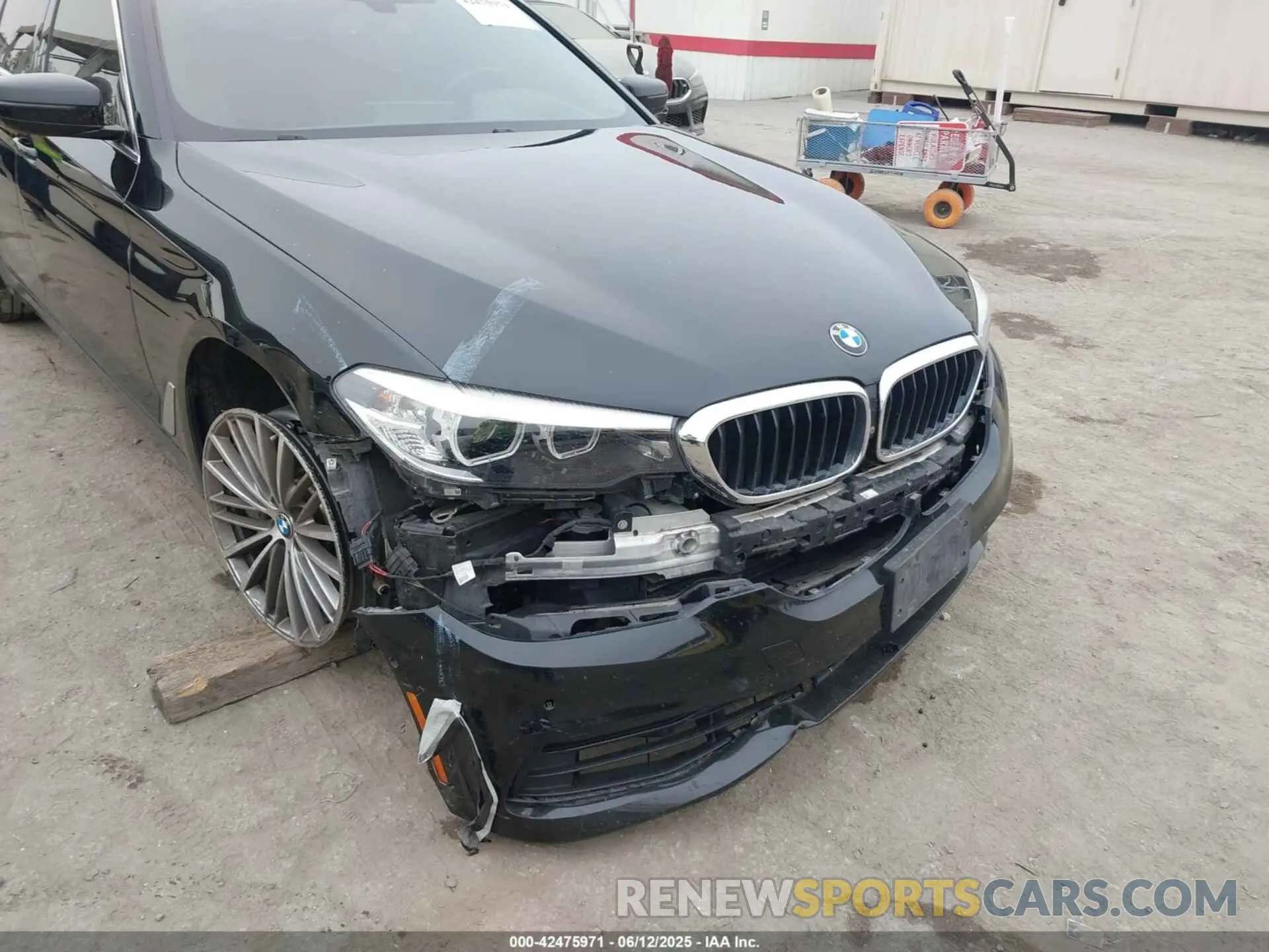 6 fotografías del automóvil dañado WBAJS3C07LWW67447 BMW 540I 2020