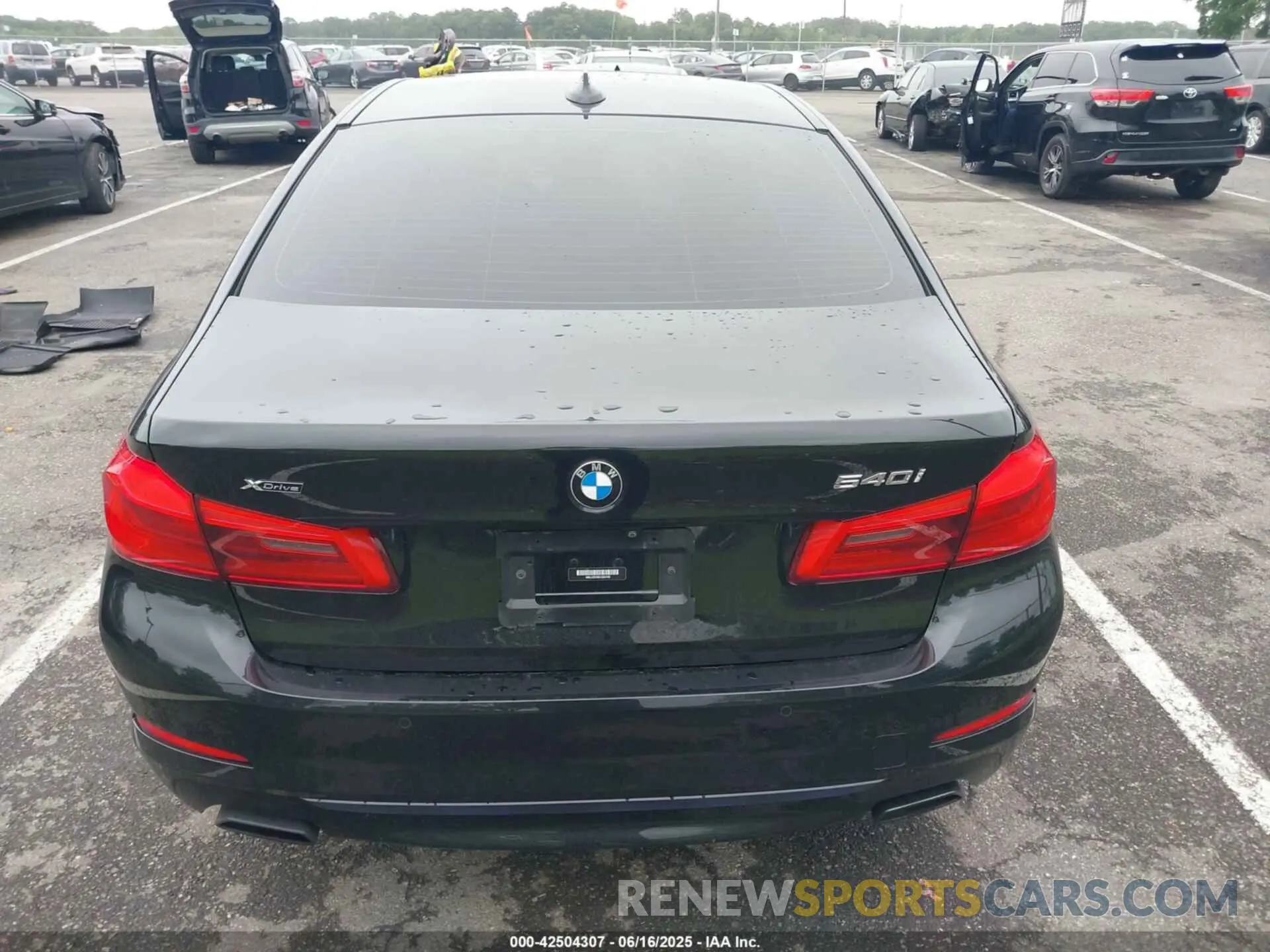 16 fotografías del automóvil dañado WBAJS3C09LCD33702 BMW 540I 2020