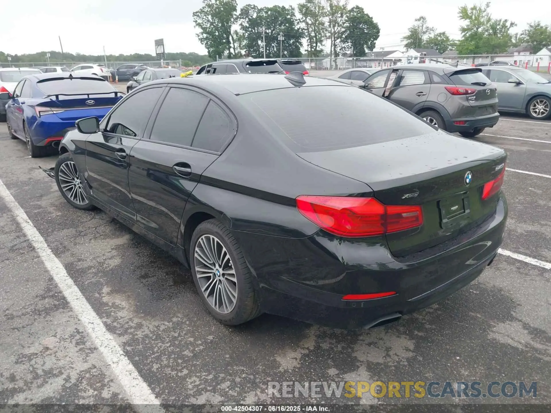 3 fotografías del automóvil dañado WBAJS3C09LCD33702 BMW 540I 2020