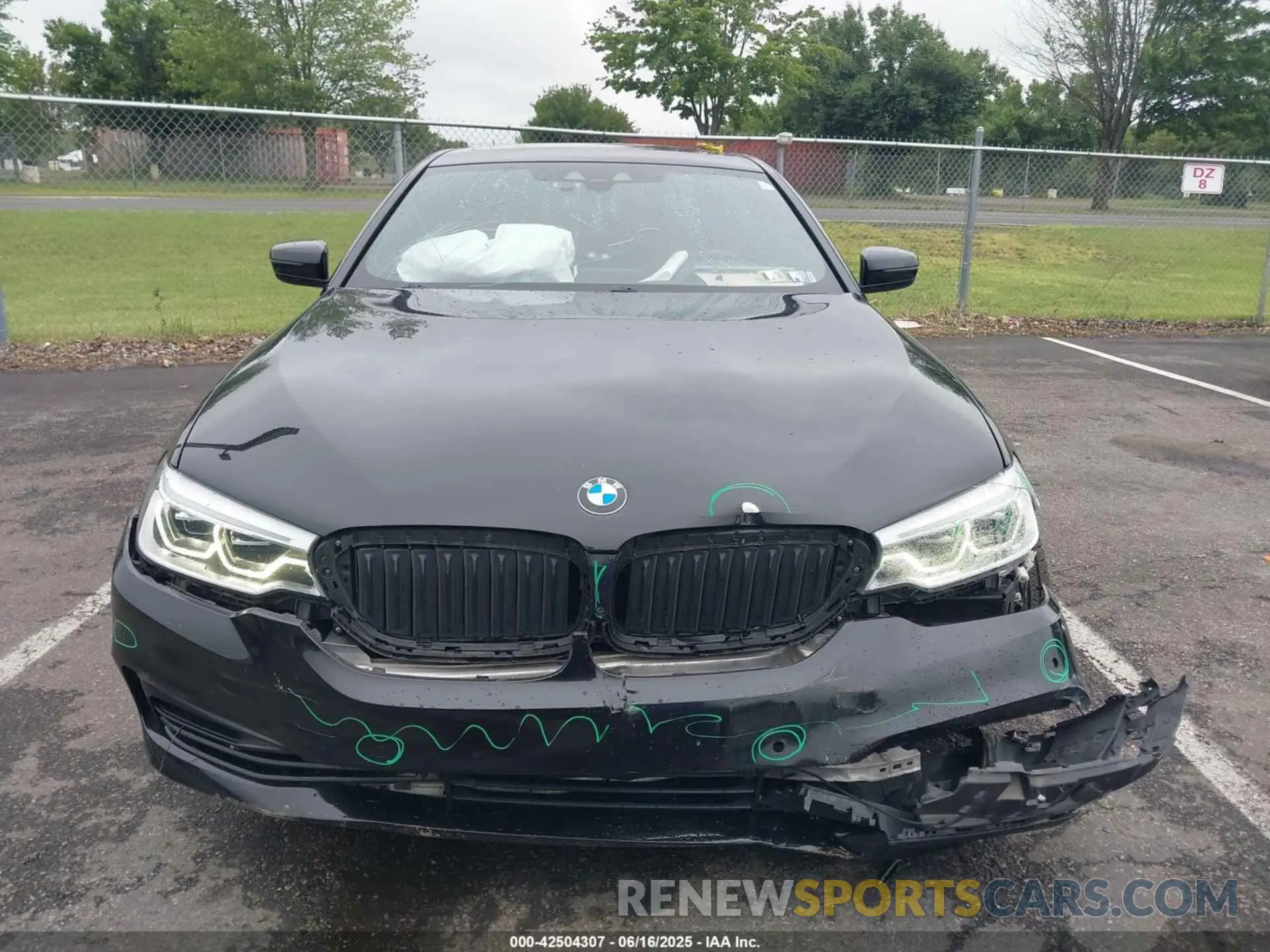 6 fotografías del automóvil dañado WBAJS3C09LCD33702 BMW 540I 2020