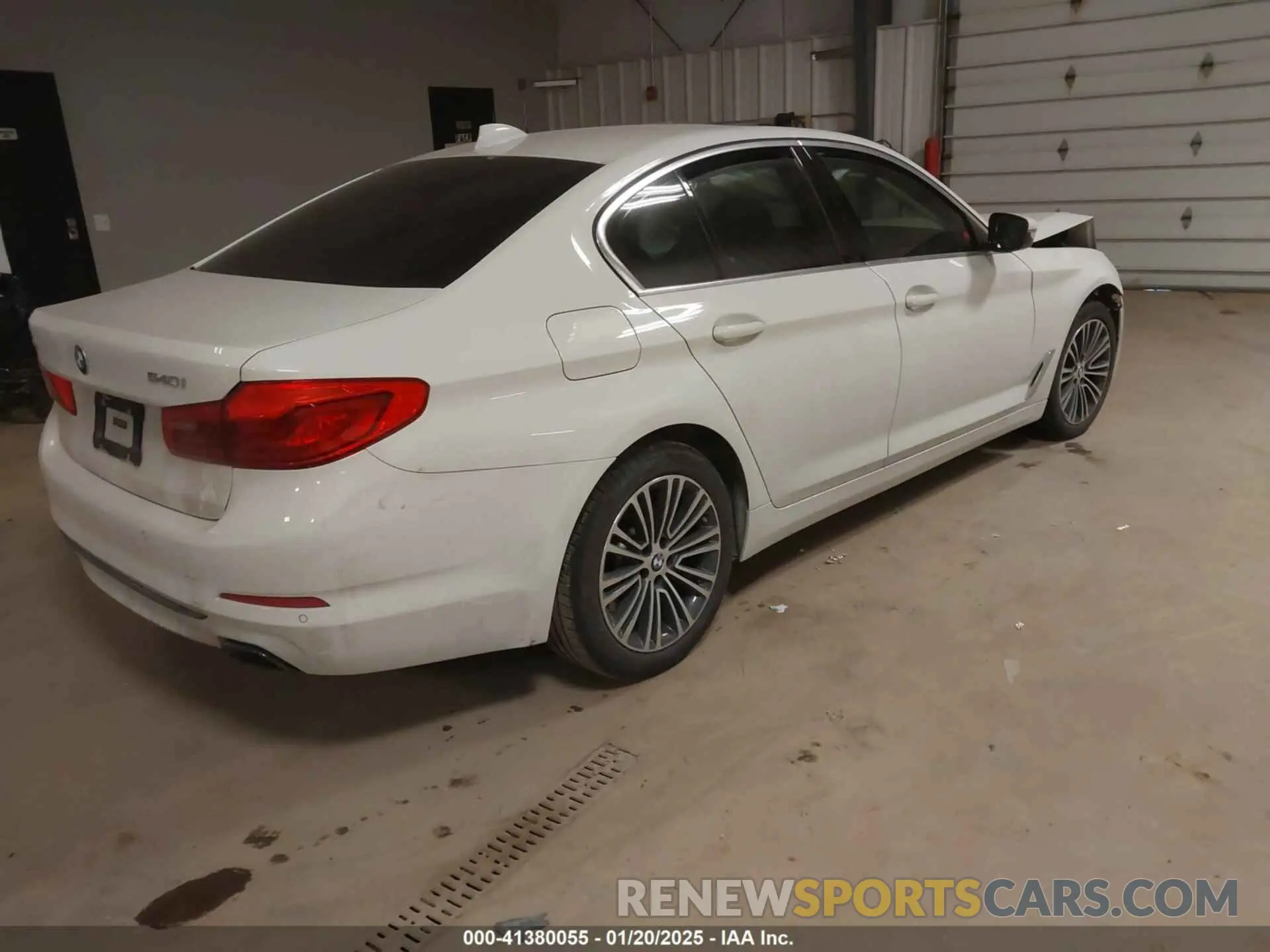 4 fotografías del automóvil dañado WBAJS3C0XLWW78586 BMW 540I 2020