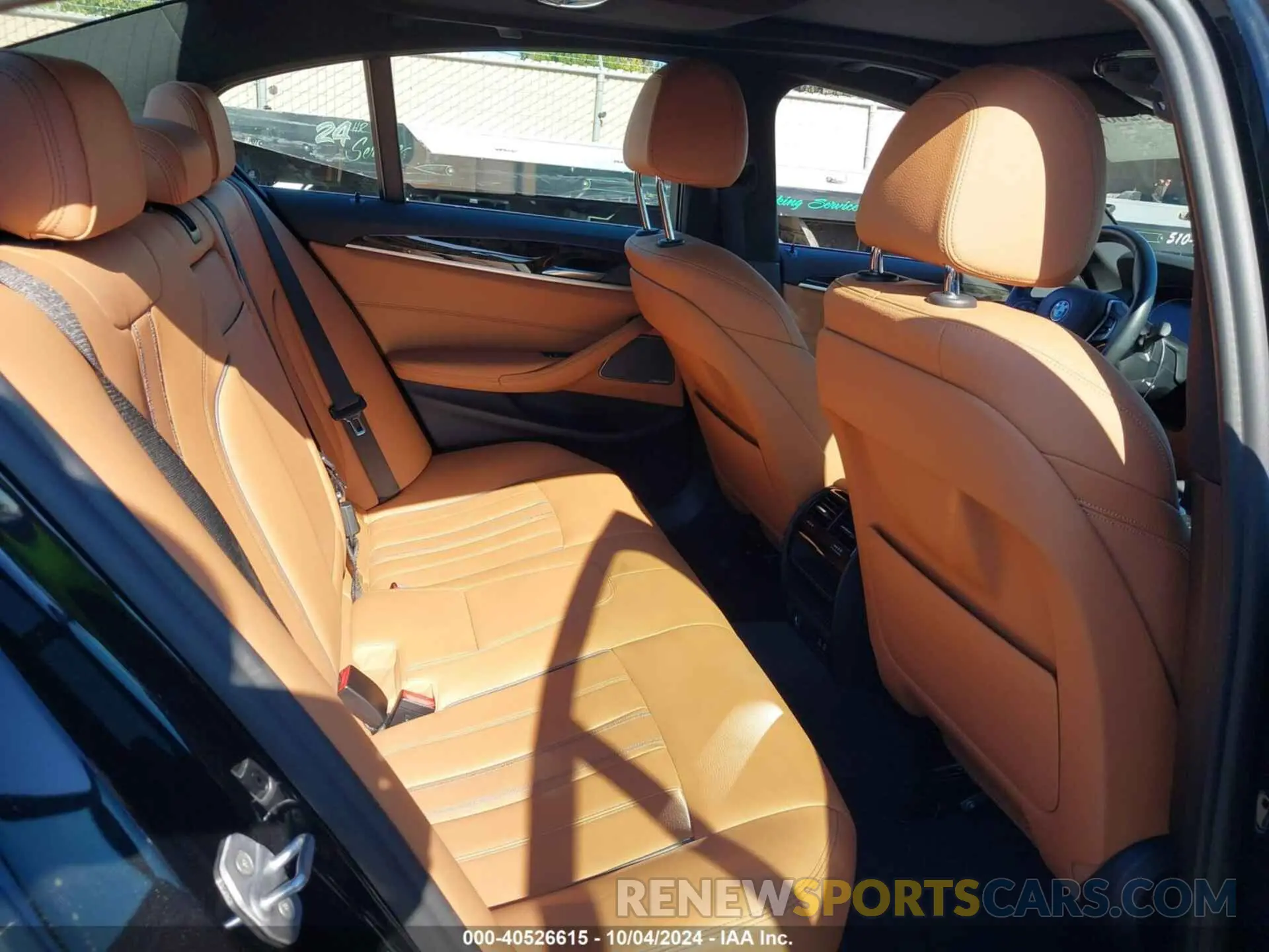 8 fotografías del automóvil dañado WBA53BJ02MWX00318 BMW 540I 2021