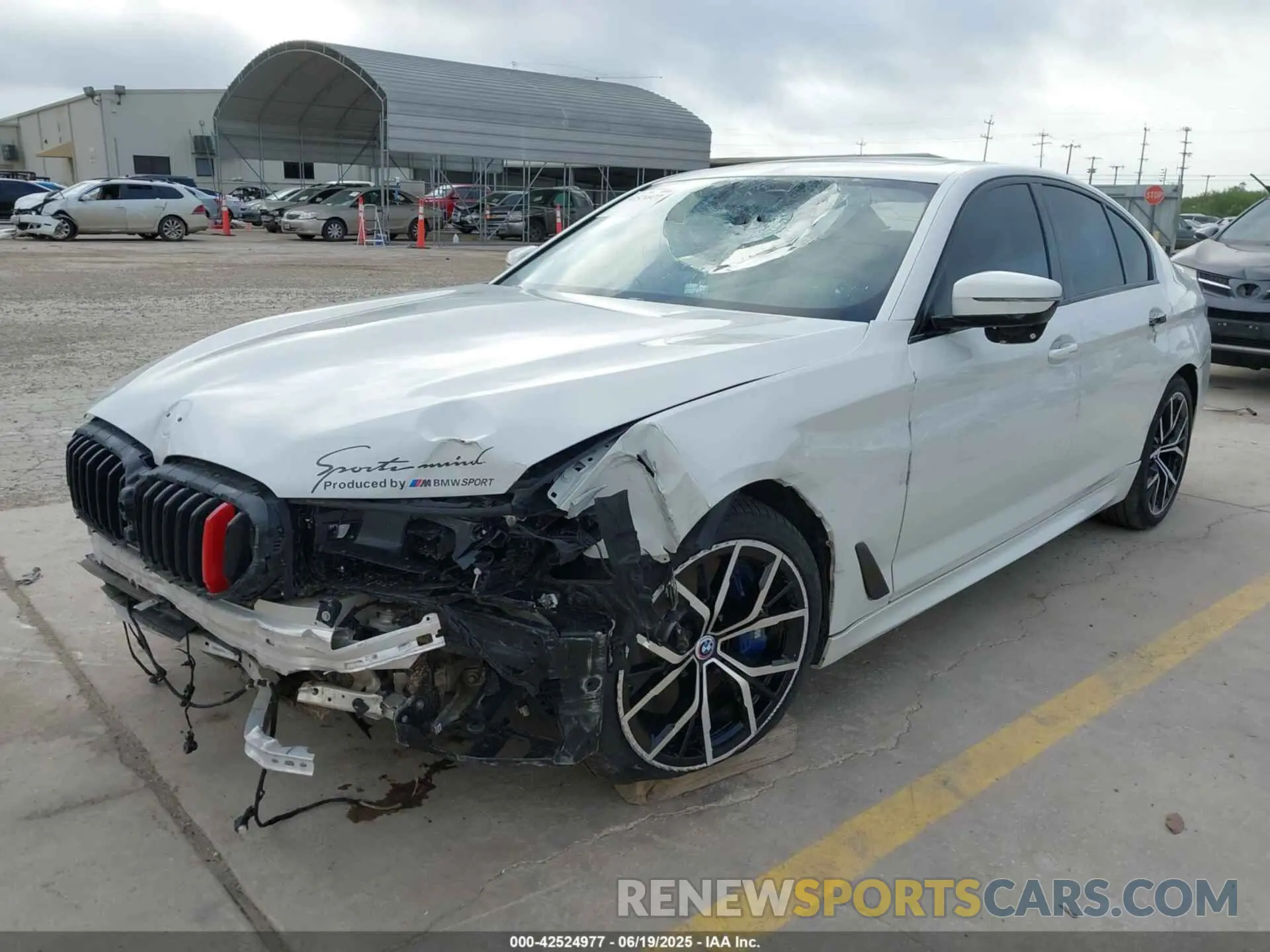 2 fotografías del automóvil dañado WBA73BJ02MWW90978 BMW 540I 2021