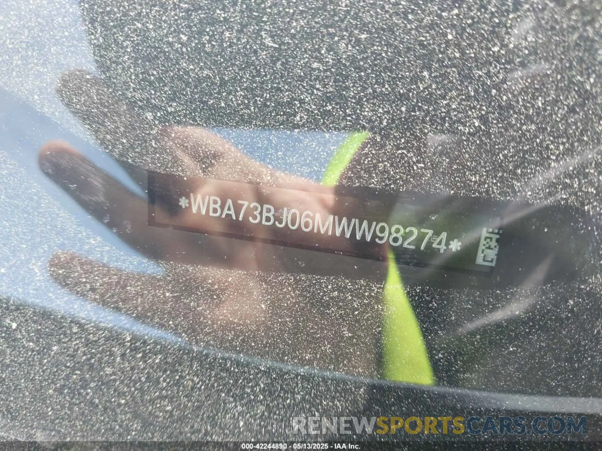 9 fotografías del automóvil dañado WBA73BJ06MWW98274 BMW 540I 2021