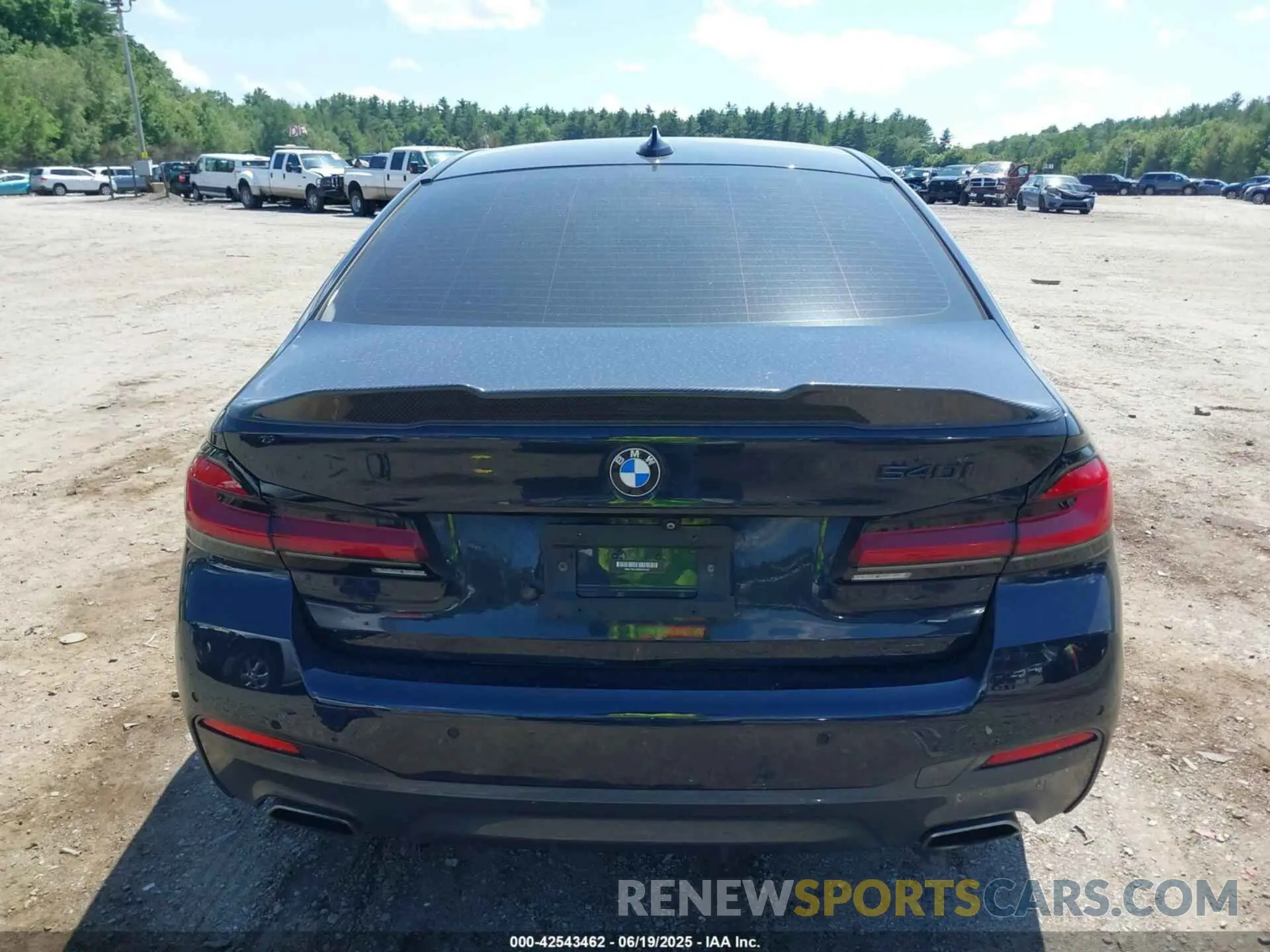 16 fotografías del automóvil dañado WBA73BJ0XMWX05467 BMW 540I 2021