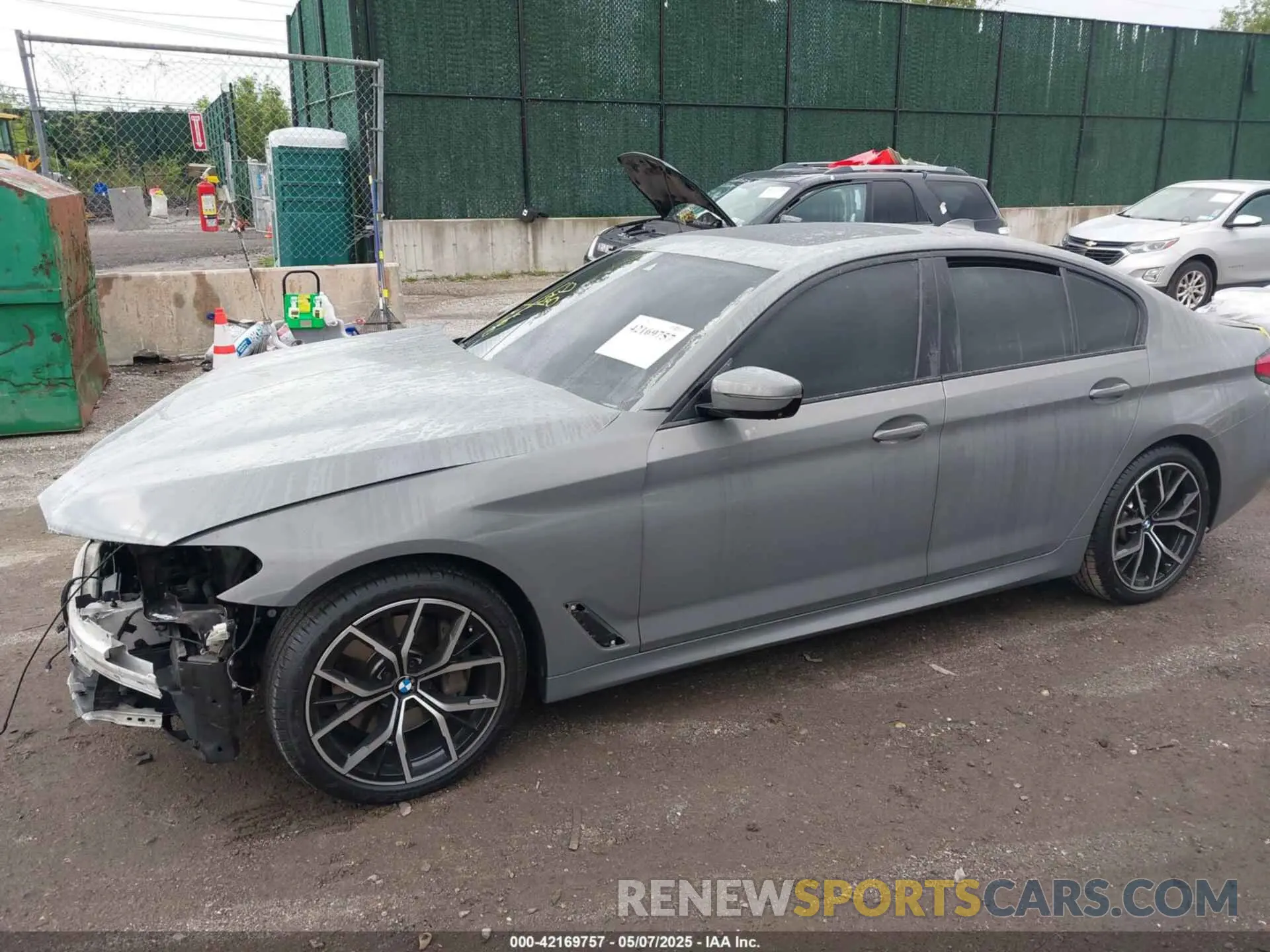 14 fotografías del automóvil dañado WBA73BJ0XMWX06571 BMW 540I 2021