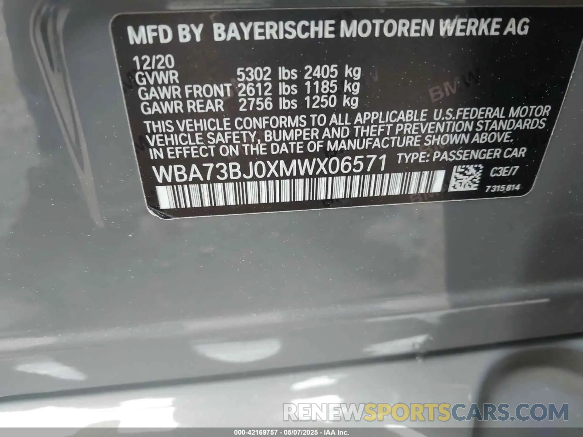 9 fotografías del automóvil dañado WBA73BJ0XMWX06571 BMW 540I 2021