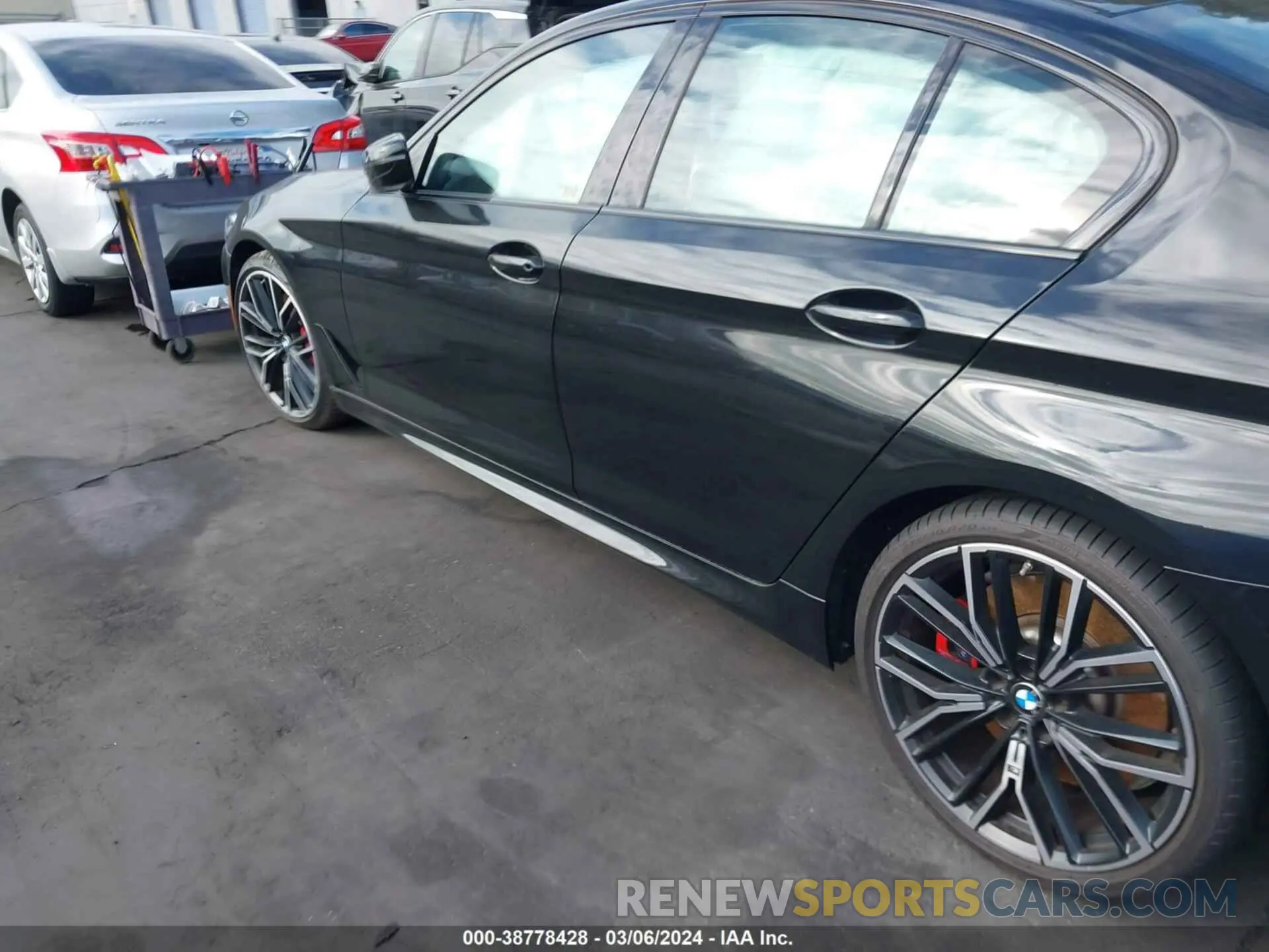 14 fotografías del automóvil dañado WBA53BJ05PCN17484 BMW 540I 2023