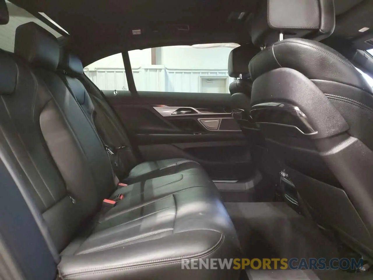 10 fotografías del automóvil dañado WBA7E2C51KB218343 BMW 7 SERIES 2019