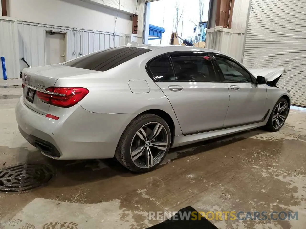 3 fotografías del automóvil dañado WBA7E2C51KB218343 BMW 7 SERIES 2019