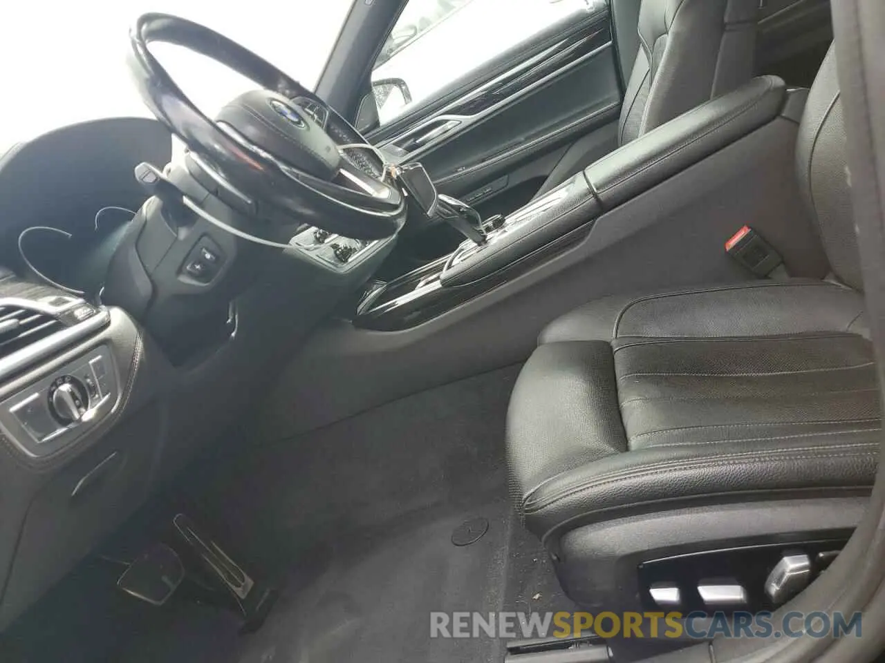 8 fotografías del automóvil dañado WBA7E4C52KGV28841 BMW 7 SERIES 2019