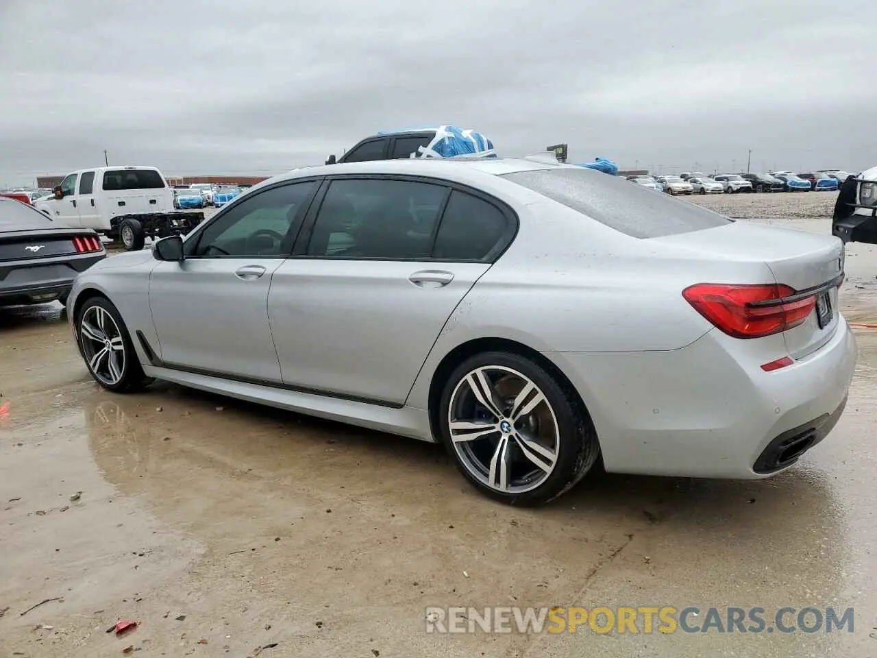 2 fotografías del automóvil dañado WBA7F0C51KGM25321 BMW 7 SERIES 2019