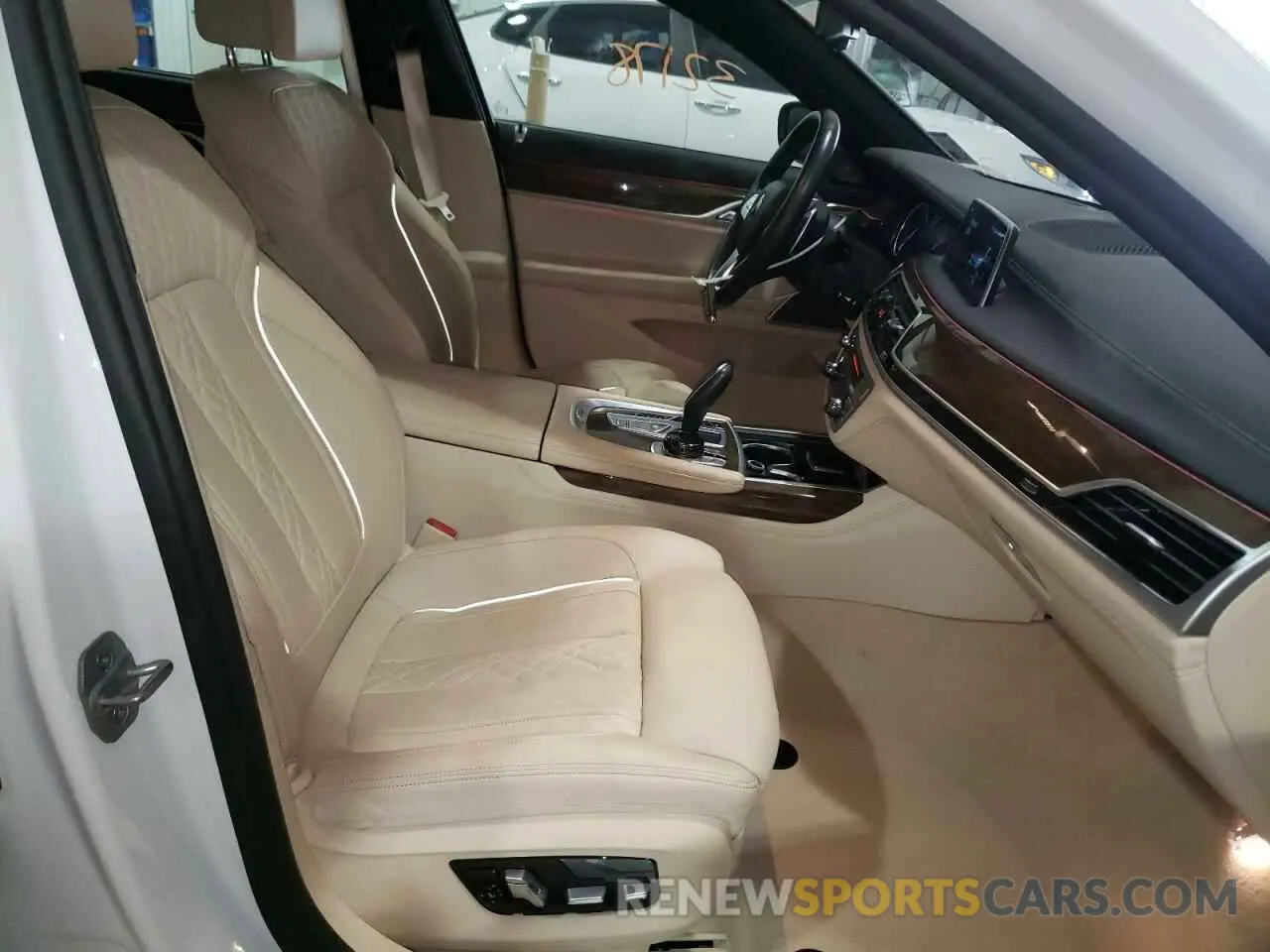 5 fotografías del automóvil dañado WBA7F0C56KGM24701 BMW 7 SERIES 2019