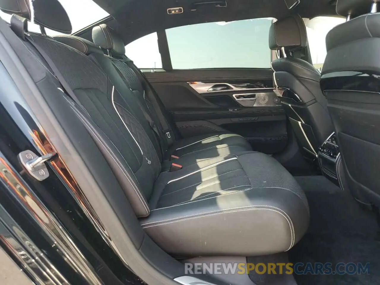 10 fotografías del automóvil dañado WBA7F0C57KGM25548 BMW 7 SERIES 2019
