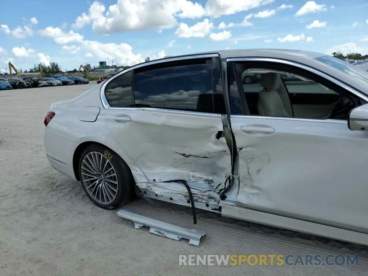 9 fotografías del automóvil dañado WBA7T2C0XMCE64592 BMW 7 SERIES 2021