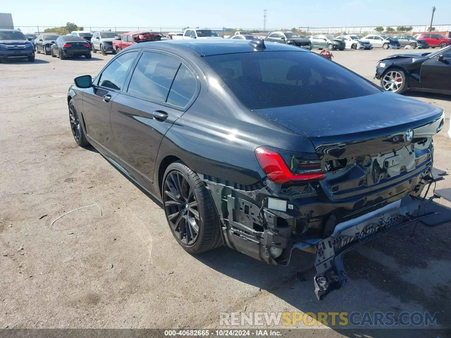 3 fotografías del automóvil dañado WBA7T2C01NCG92417 BMW 740 2022