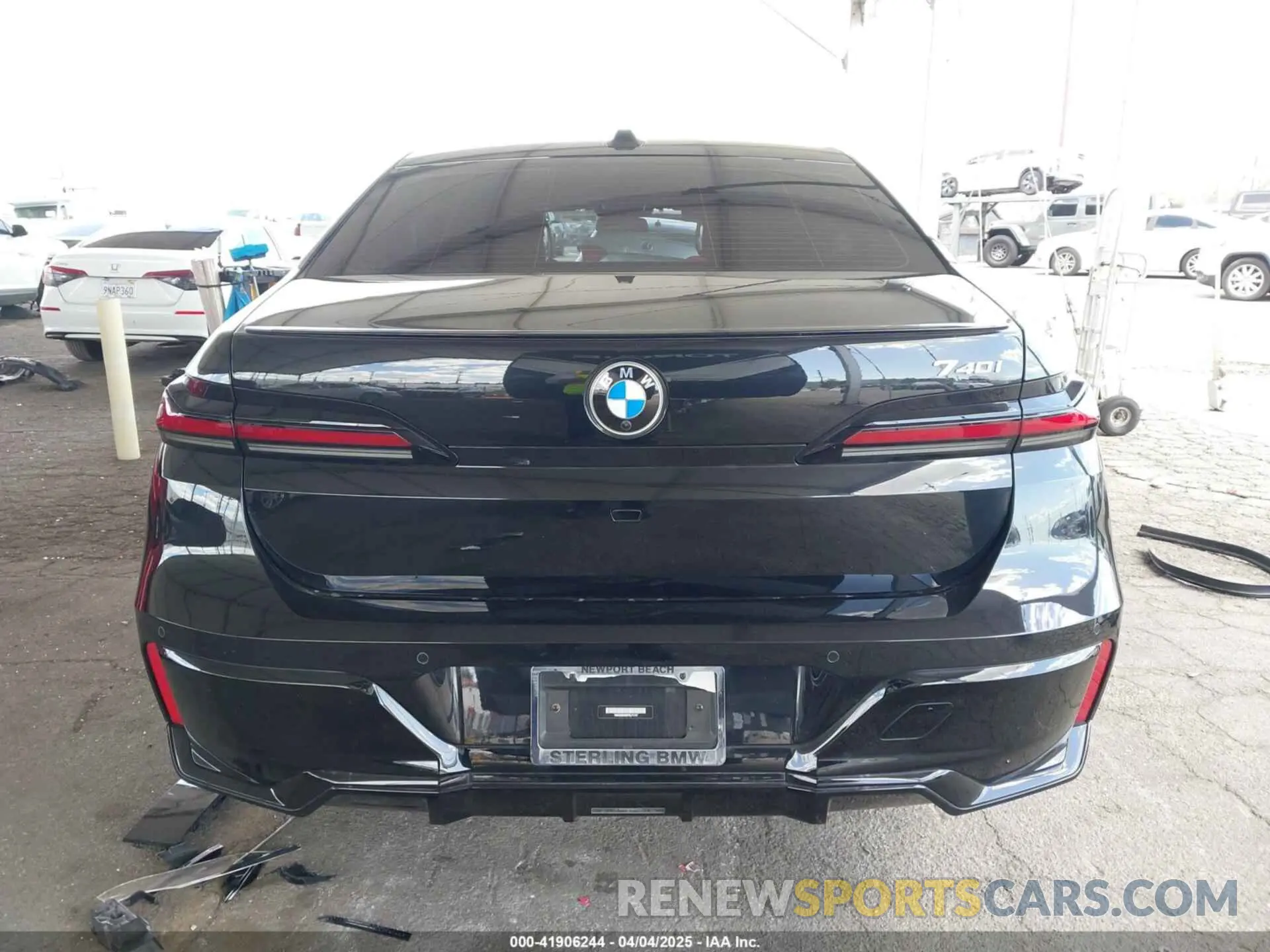 16 fotografías del automóvil dañado WBA23EH09PCL71147 BMW 740 2023