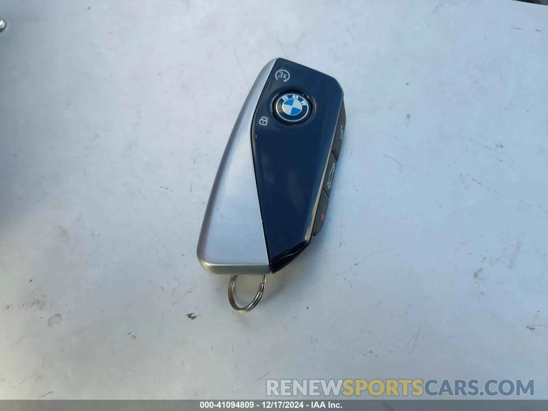 11 fotografías del automóvil dañado WBA23EH01RCR40270 BMW 740 2024