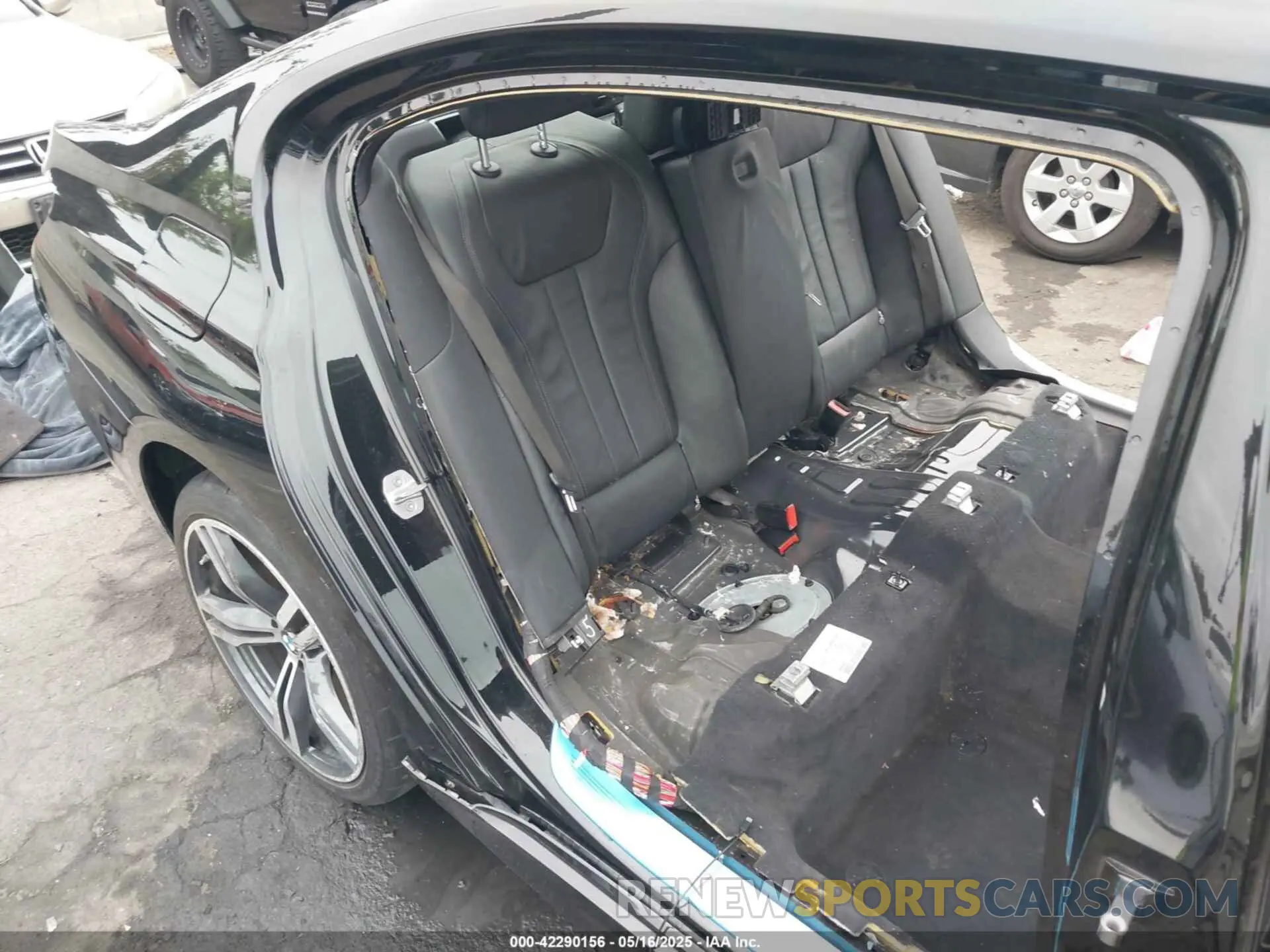 8 fotografías del automóvil dañado WBA7E2C50KB454417 BMW 740I 2019