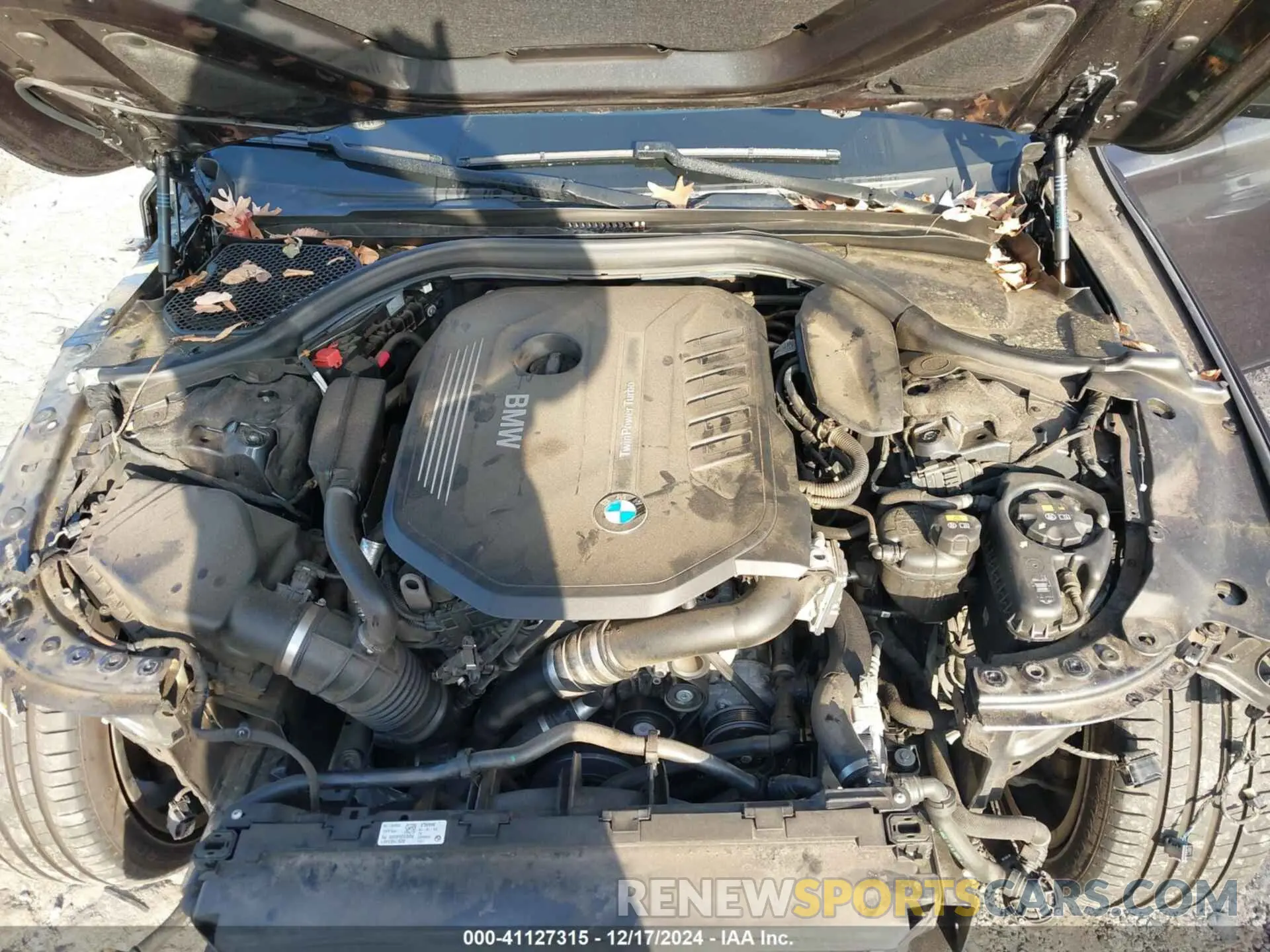 10 fotografías del automóvil dañado WBA7E2C55KB218362 BMW 740I 2019