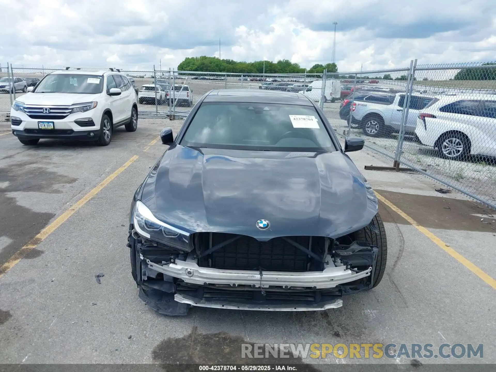 12 fotografías del automóvil dañado WBA7E2C57KB217844 BMW 740I 2019