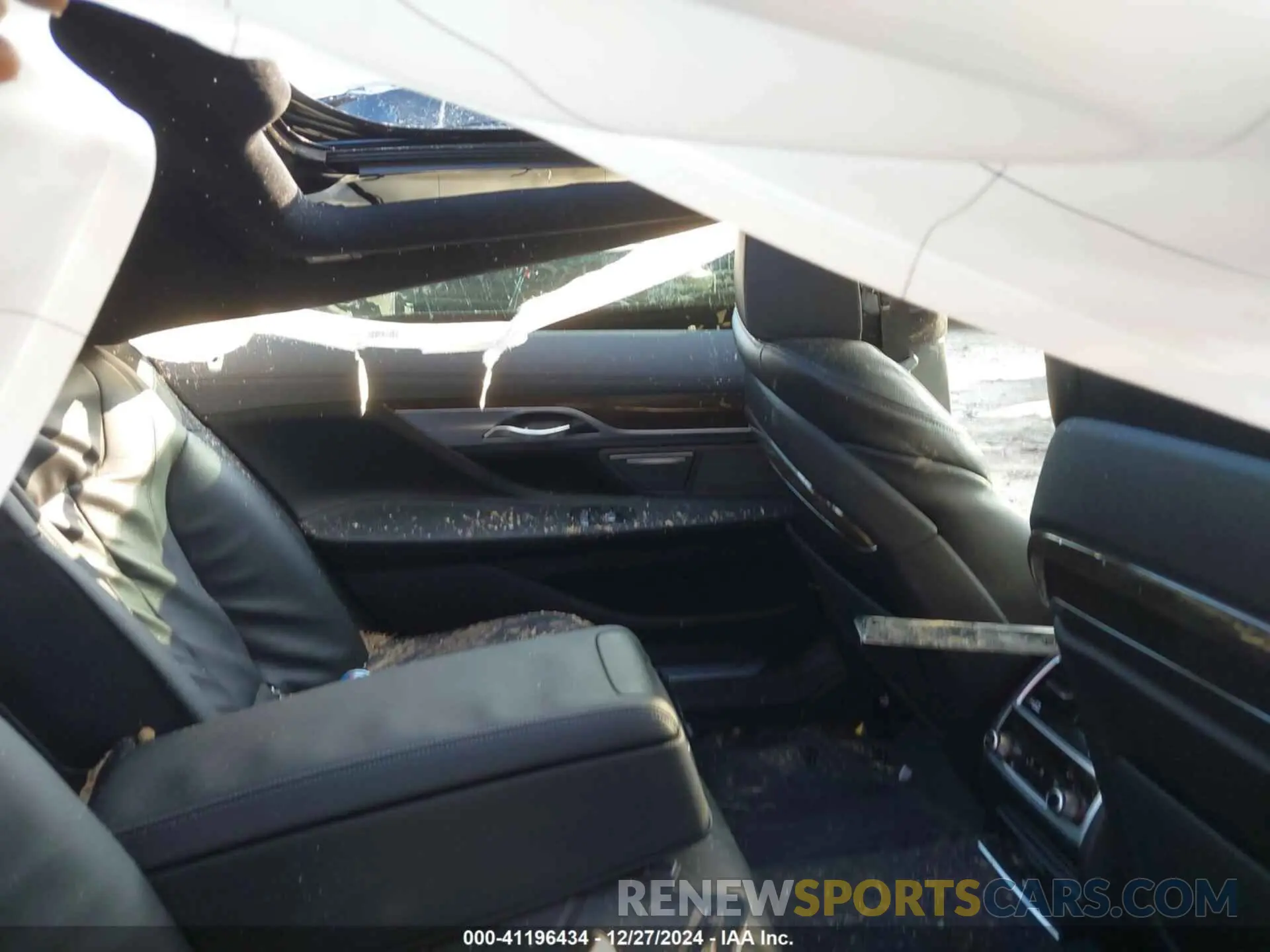 8 fotografías del automóvil dañado WBA7T2C05LGL17813 BMW 740I 2020