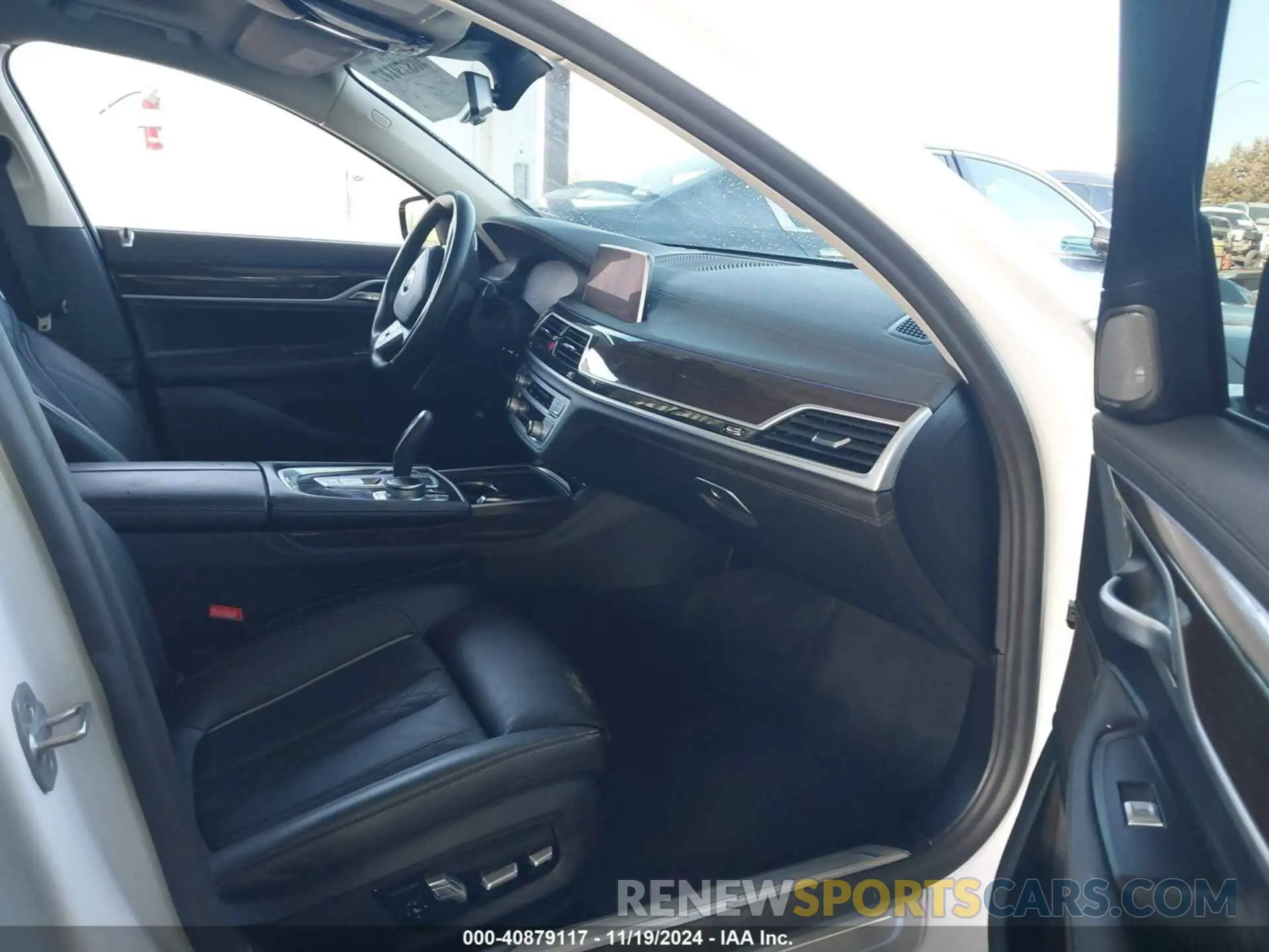 5 fotografías del automóvil dañado WBA7T2C07LCD01249 BMW 740I 2020