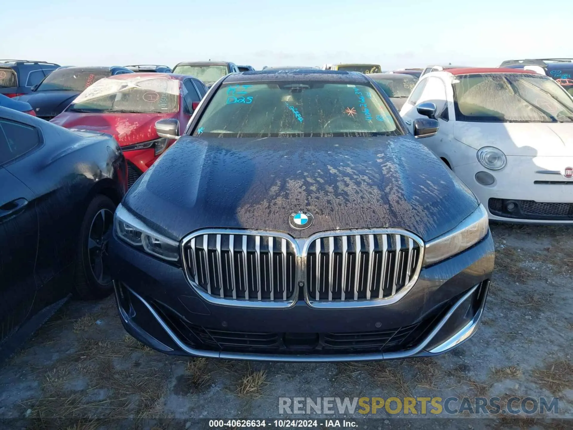 12 fotografías del automóvil dañado WBA7T2C08LCD27066 BMW 740I 2020