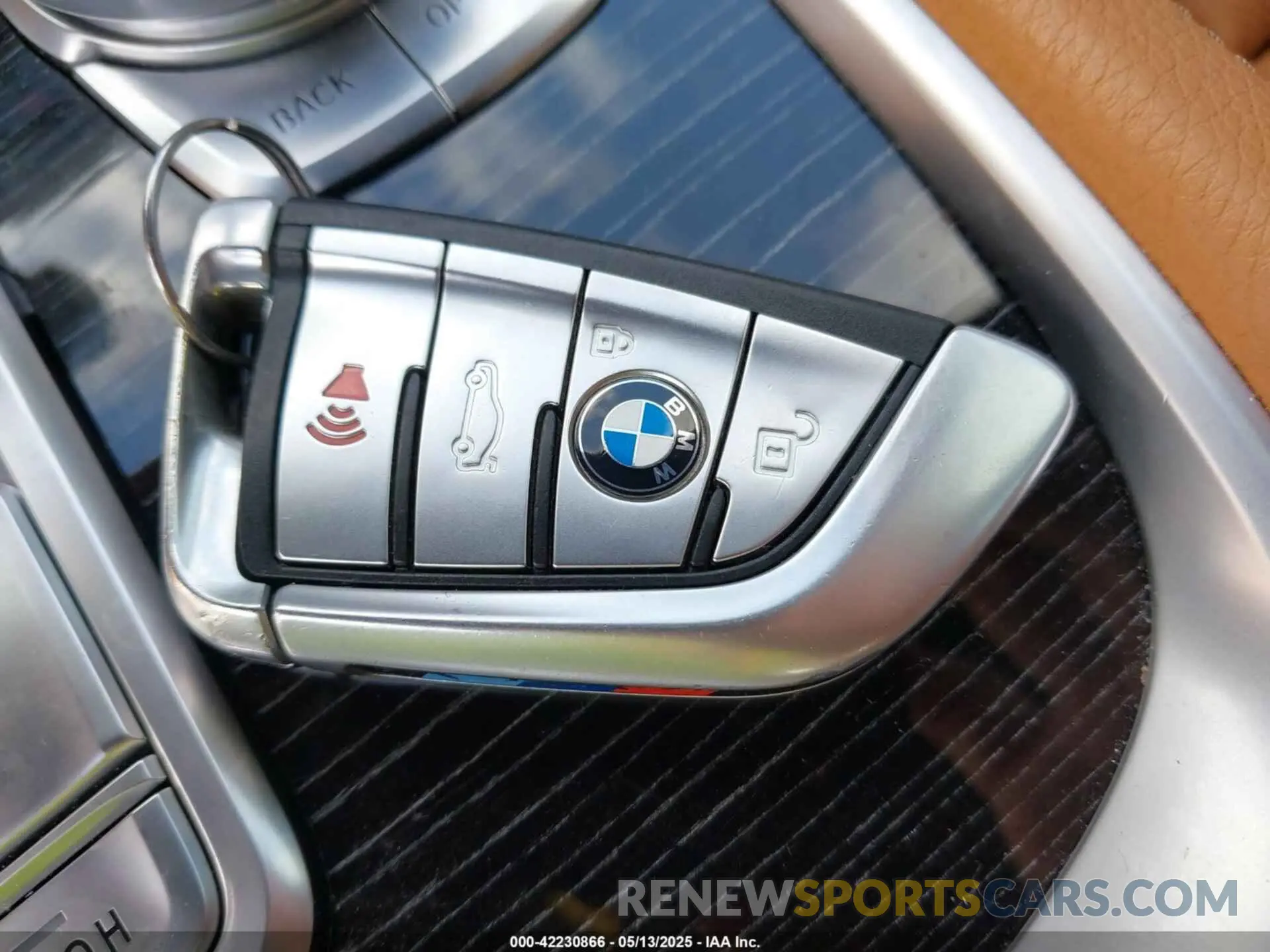 11 fotografías del automóvil dañado WBA7T2C0XLGF96842 BMW 740I 2020