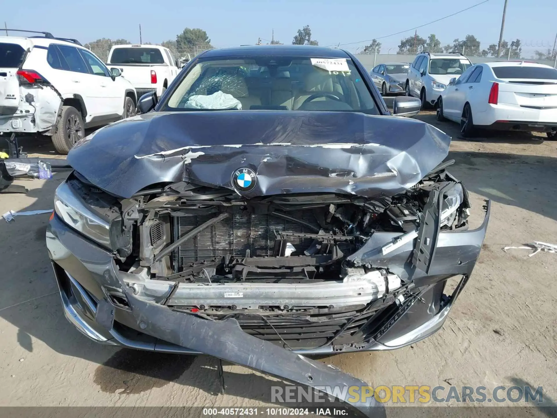 12 fotografías del automóvil dañado WBA7T2C0XLGL18018 BMW 740I 2020