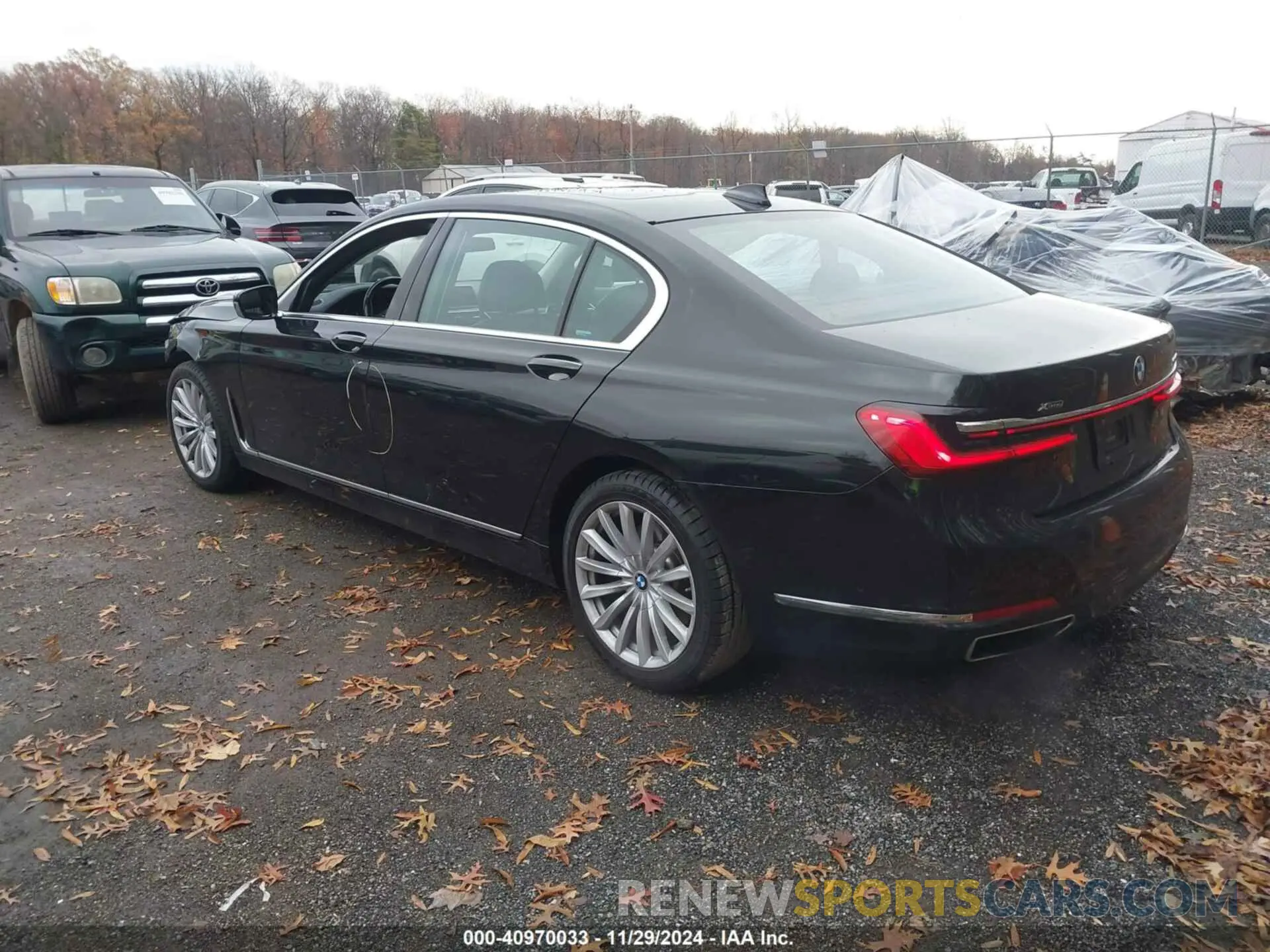 3 fotografías del automóvil dañado WBA7T4C03LGF97312 BMW 740I 2020