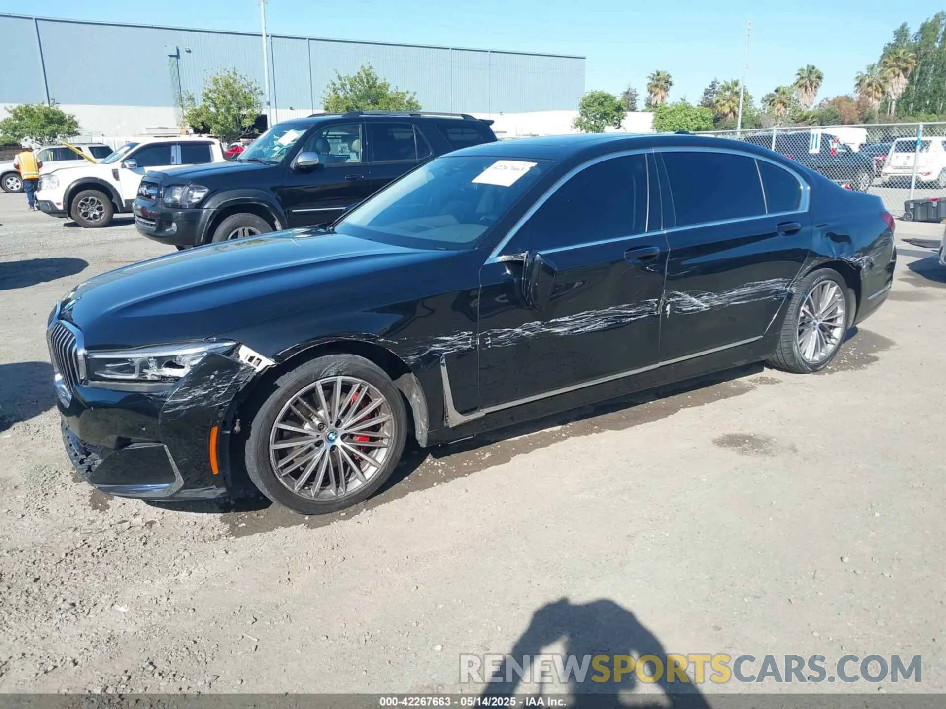 2 fotografías del automóvil dañado WBA7T2C05MCG31540 BMW 740I 2021