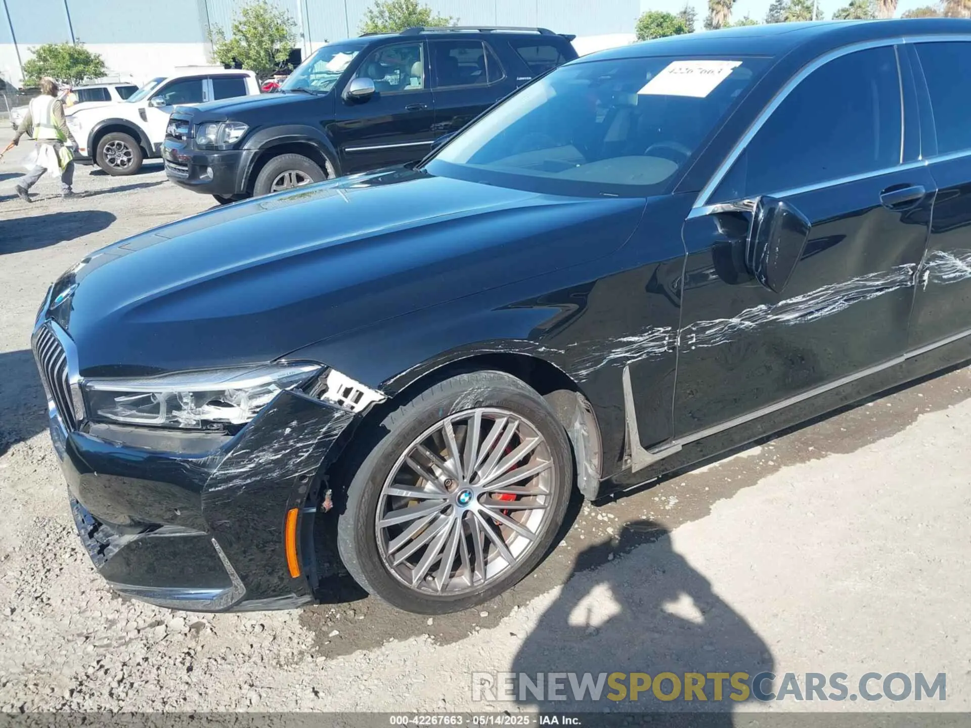 6 fotografías del automóvil dañado WBA7T2C05MCG31540 BMW 740I 2021