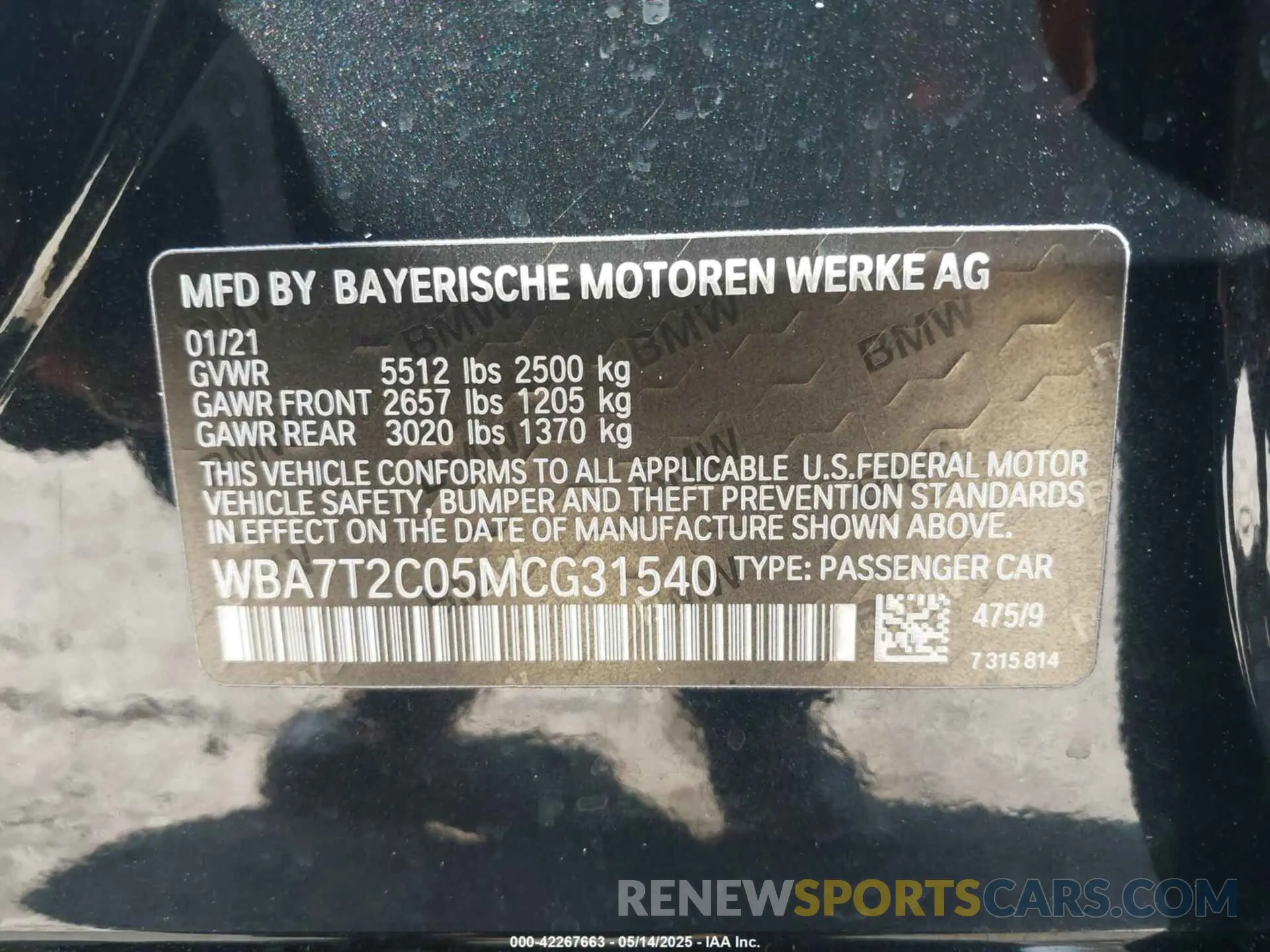 9 fotografías del automóvil dañado WBA7T2C05MCG31540 BMW 740I 2021