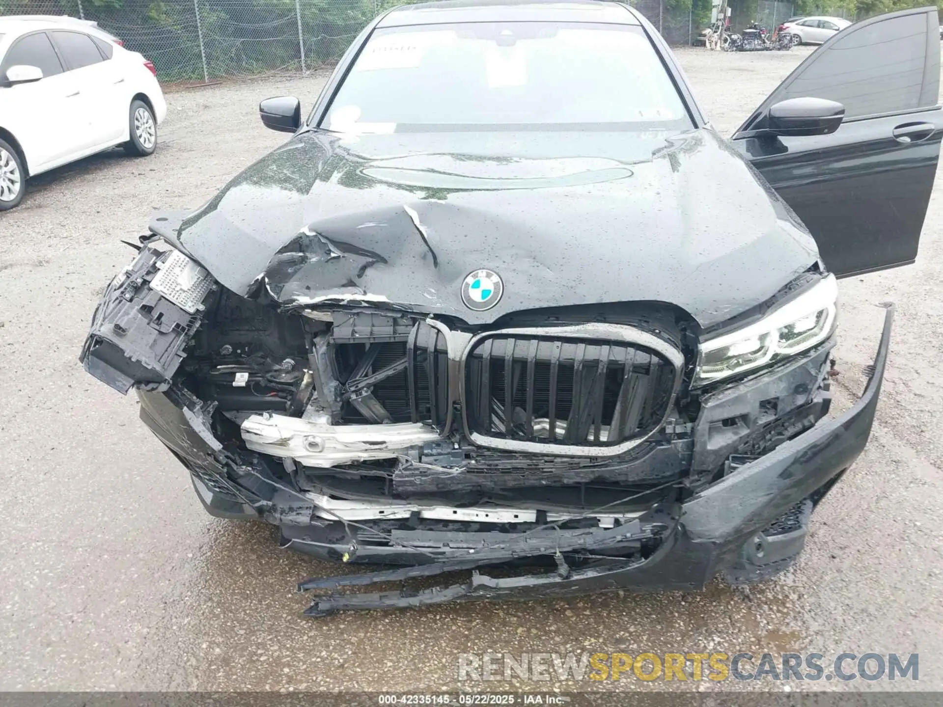 10 fotografías del automóvil dañado WBA7T2C0XMCF73506 BMW 740I 2021