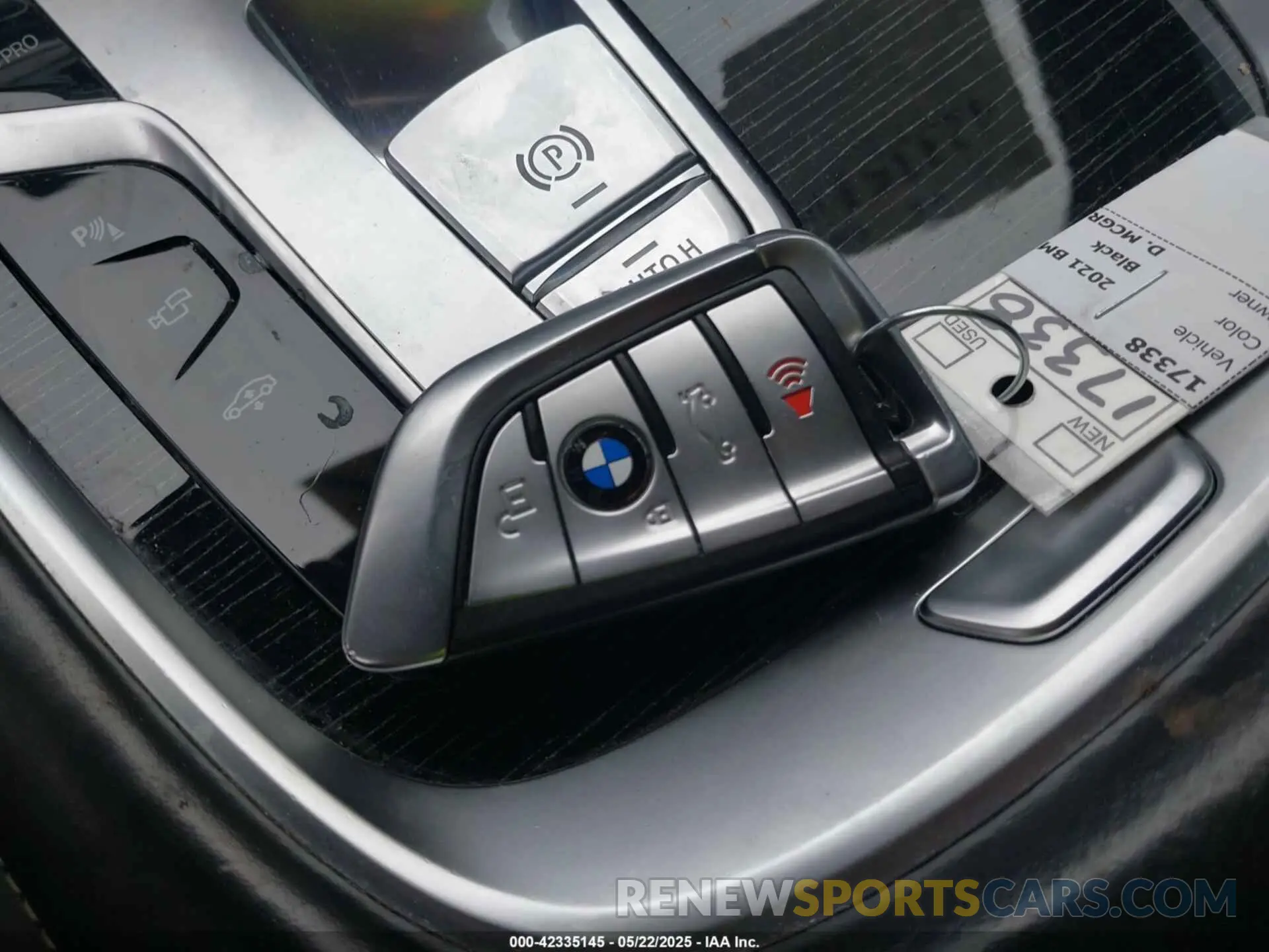 11 fotografías del automóvil dañado WBA7T2C0XMCF73506 BMW 740I 2021