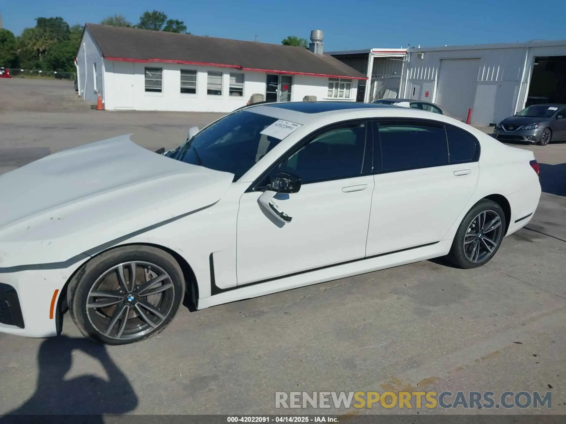 13 fotografías del automóvil dañado WBA7U2C05LGJ59941 BMW 750I 2020