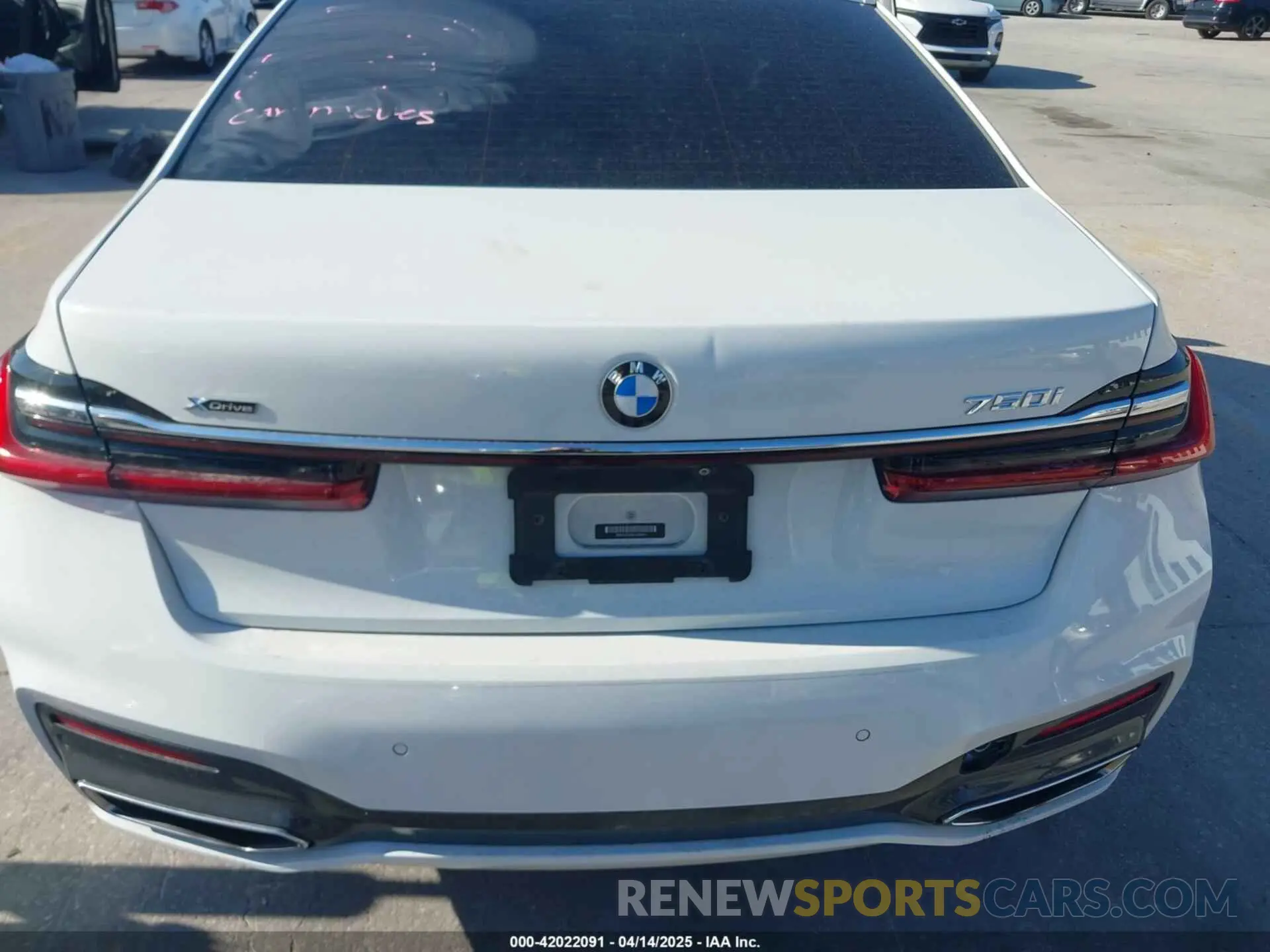15 fotografías del automóvil dañado WBA7U2C05LGJ59941 BMW 750I 2020