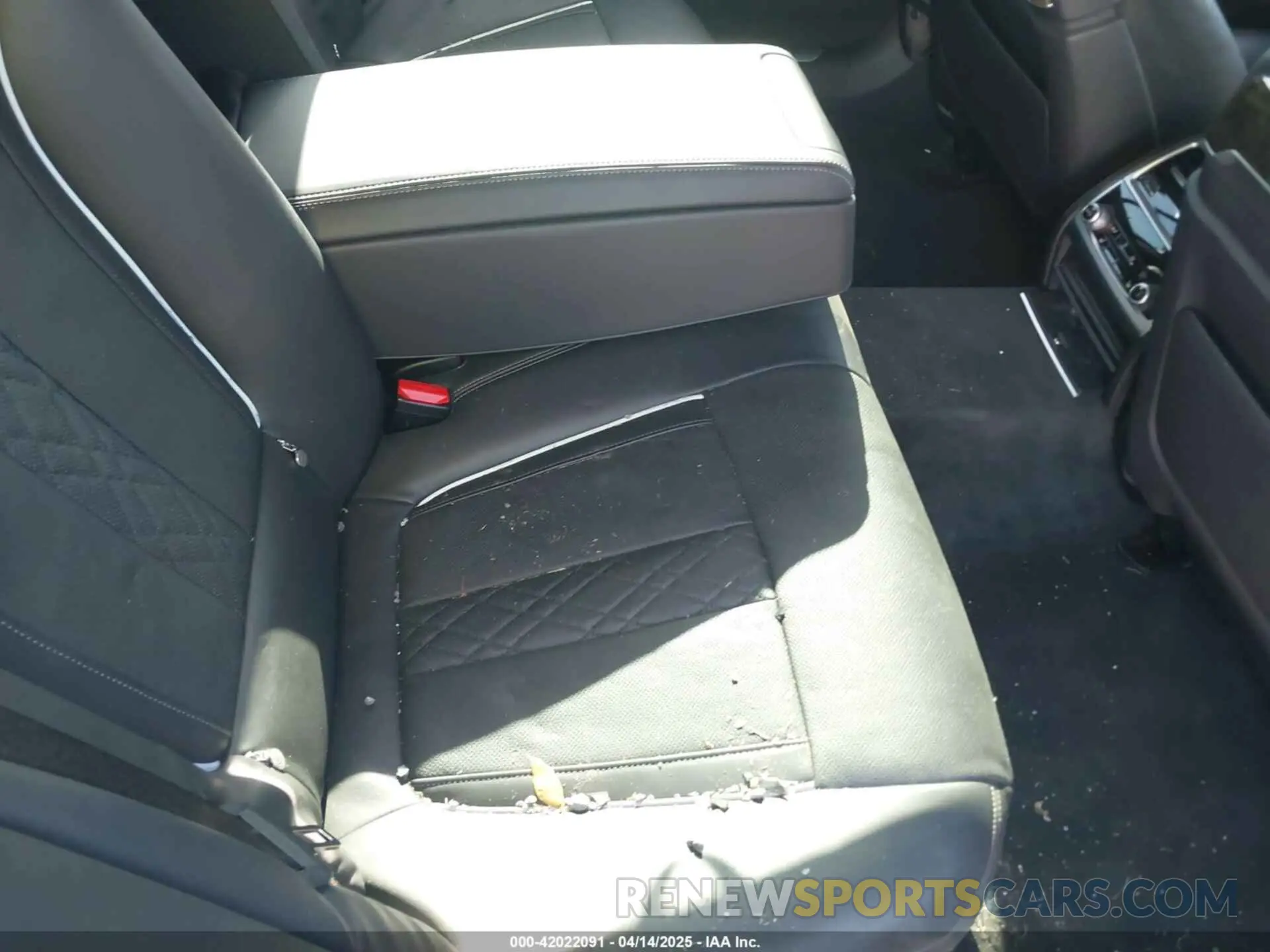8 fotografías del automóvil dañado WBA7U2C05LGJ59941 BMW 750I 2020