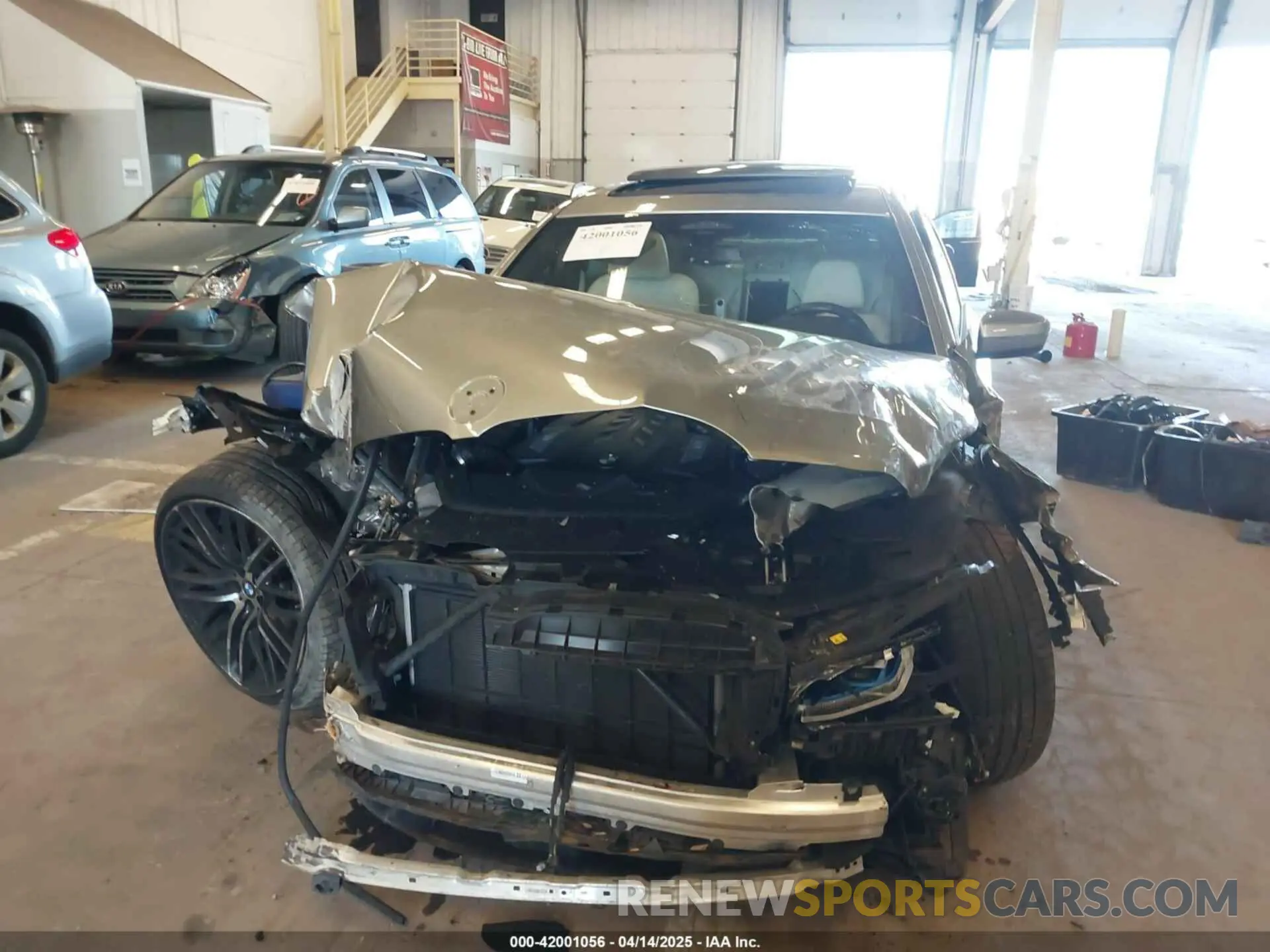 12 fotografías del automóvil dañado WBA7U2C07LGJ59164 BMW 750I 2020
