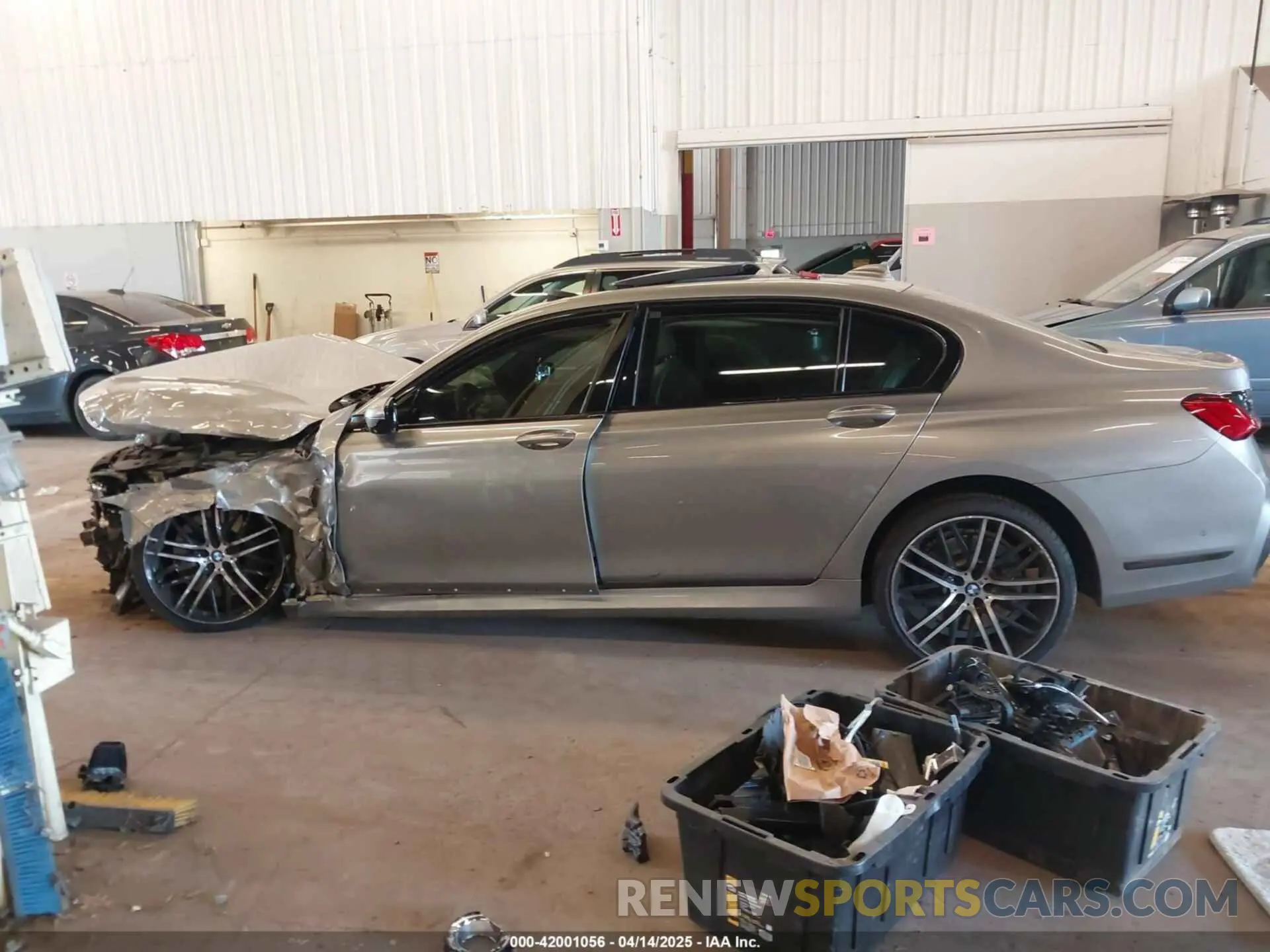 14 fotografías del automóvil dañado WBA7U2C07LGJ59164 BMW 750I 2020