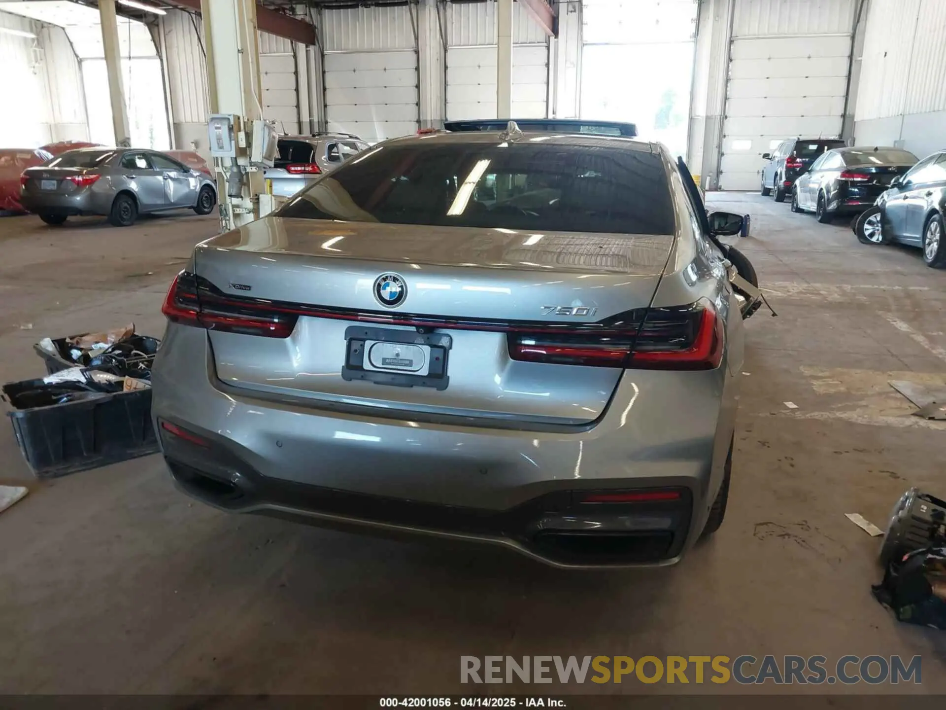16 fotografías del automóvil dañado WBA7U2C07LGJ59164 BMW 750I 2020