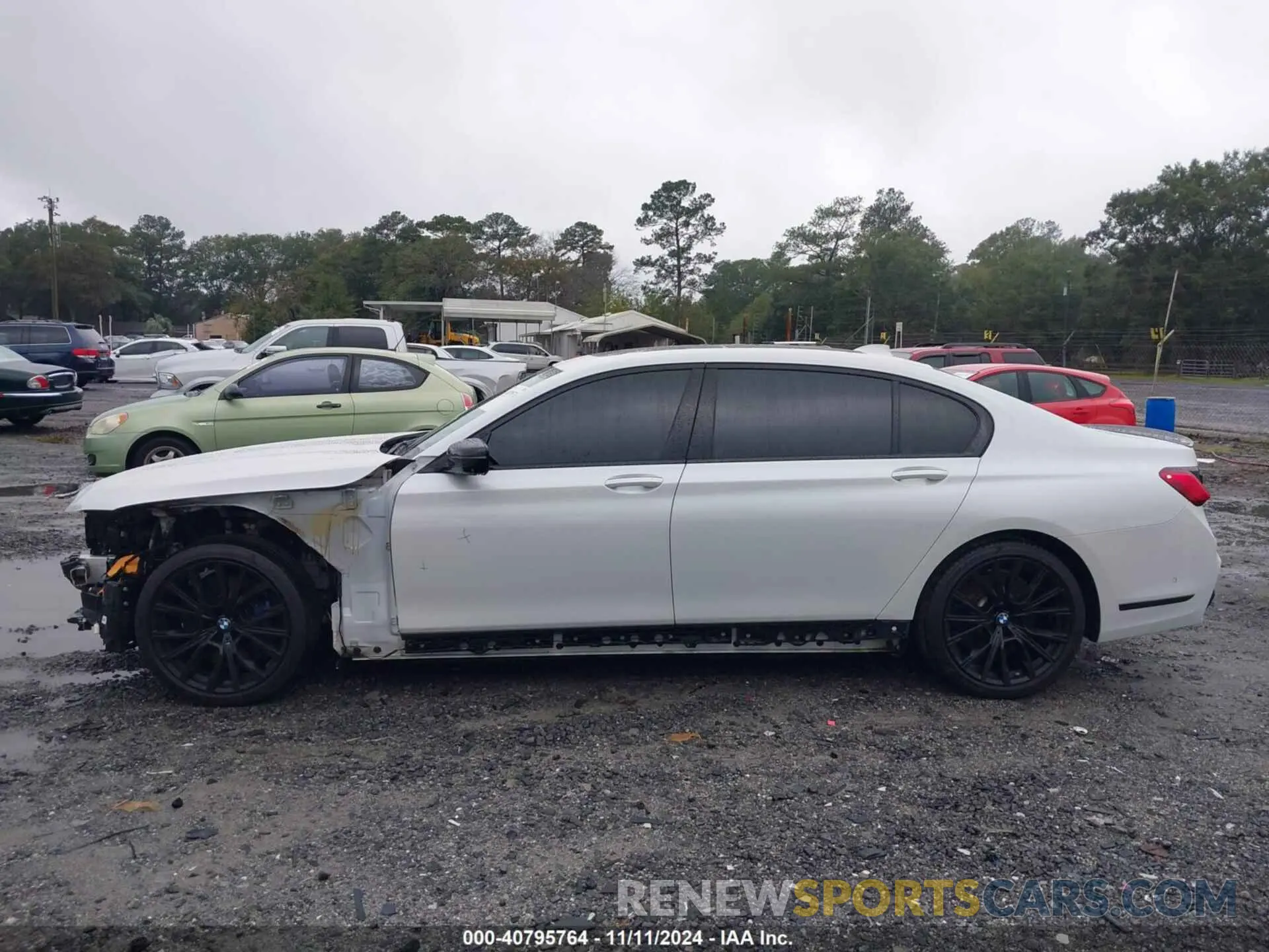 15 fotografías del automóvil dañado WBA7U2C09LGM27356 BMW 750I 2020