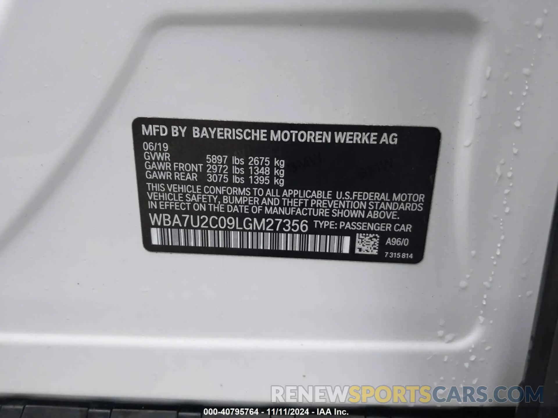 9 fotografías del automóvil dañado WBA7U2C09LGM27356 BMW 750I 2020