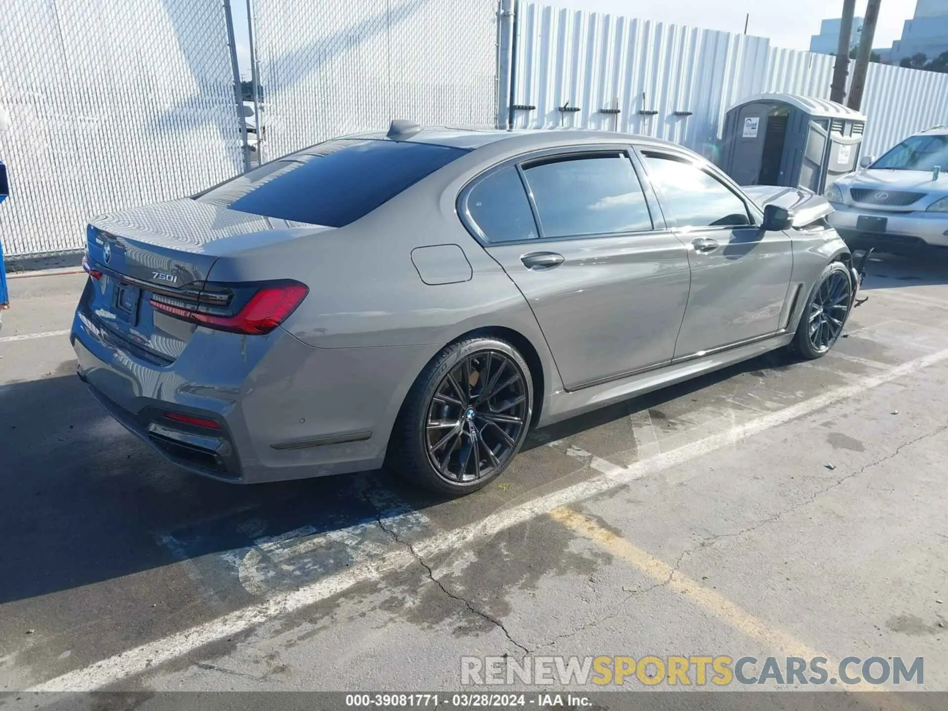 4 fotografías del automóvil dañado WBA7U2C04MCF84305 BMW 750I 2021