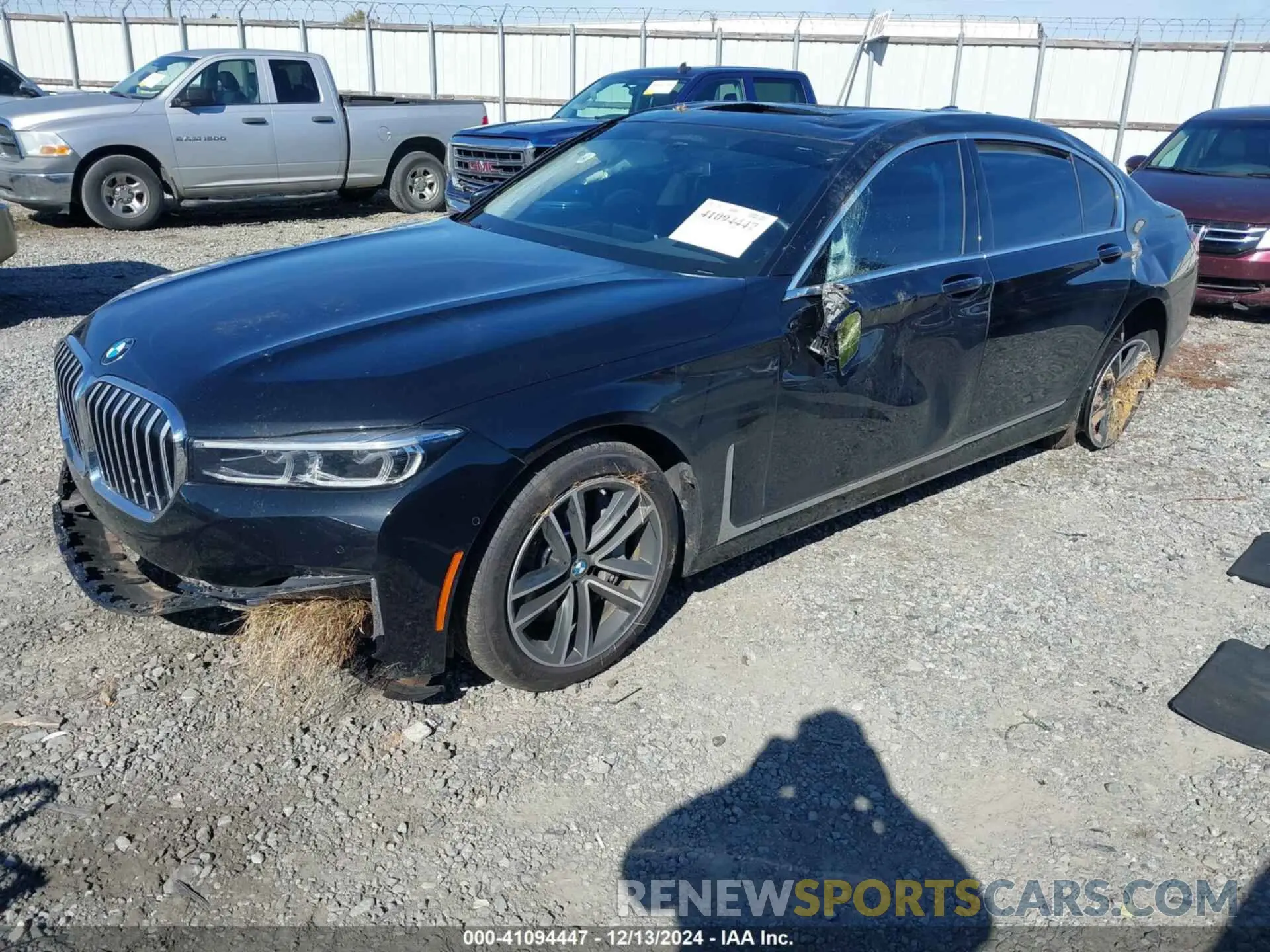 2 fotografías del automóvil dañado WBA7U2C06MCE18898 BMW 750I 2021