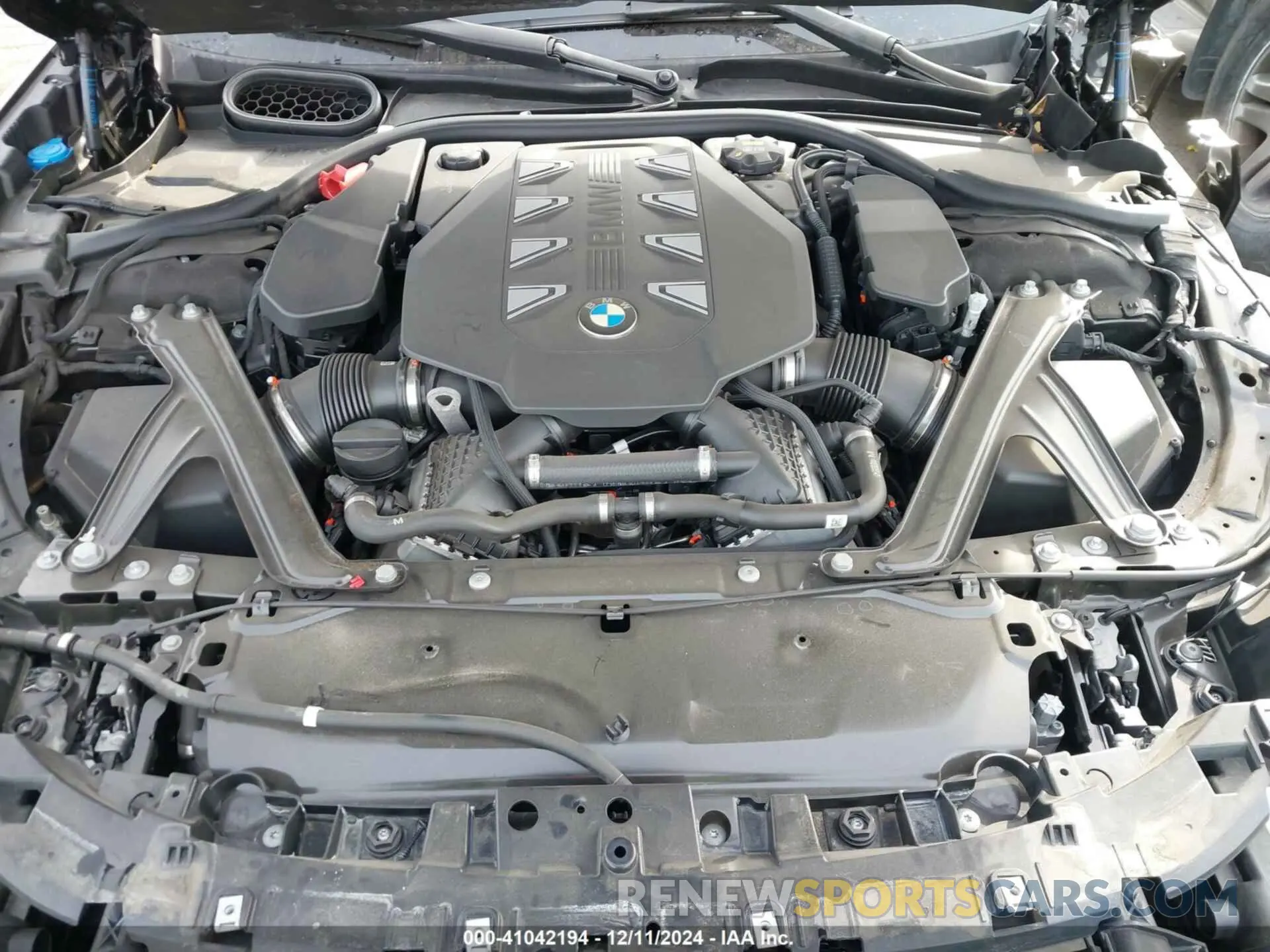 10 fotografías del automóvil dañado WBA33EJ02PCL90220 BMW 760 2023
