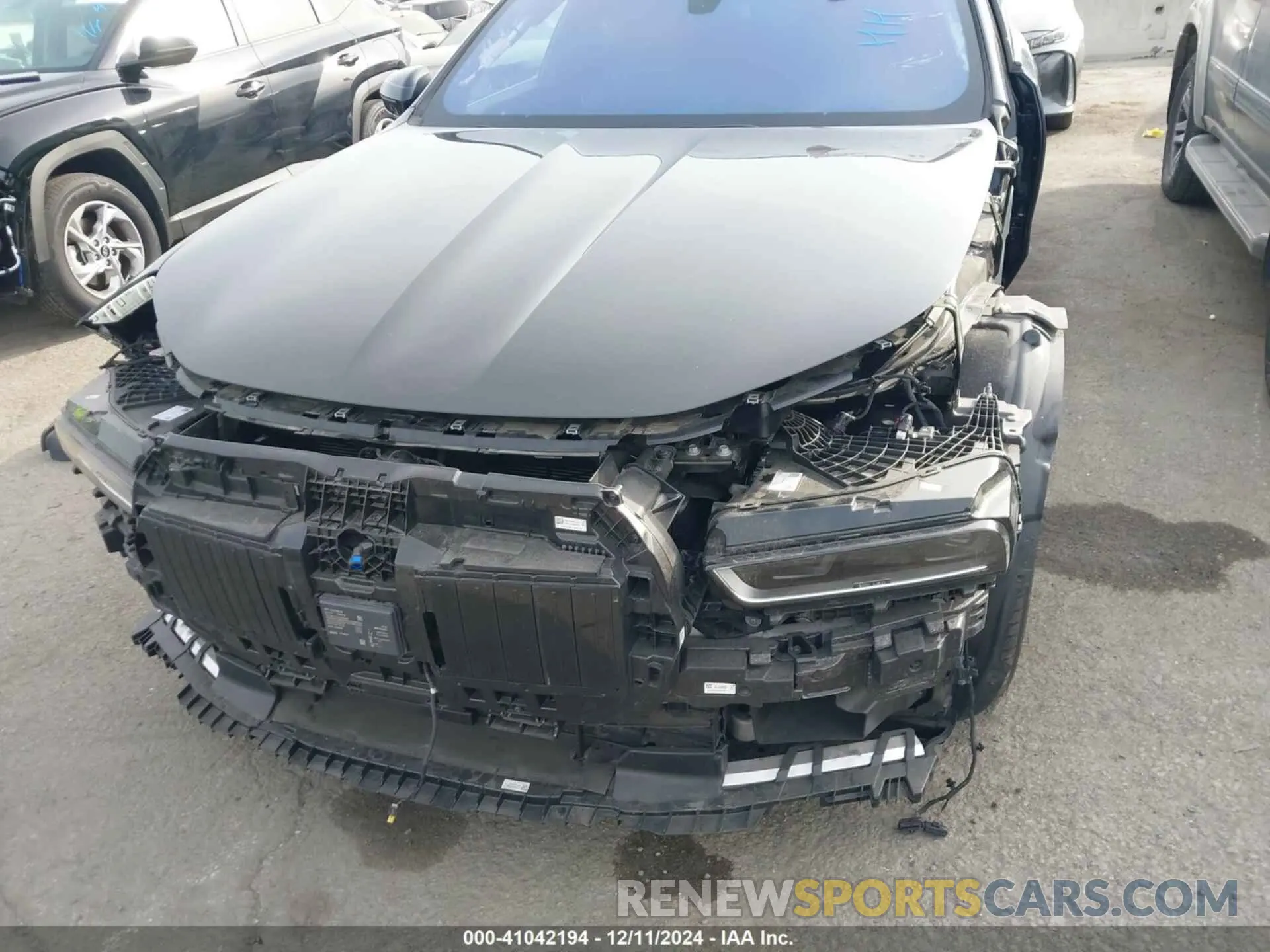 18 fotografías del automóvil dañado WBA33EJ02PCL90220 BMW 760 2023