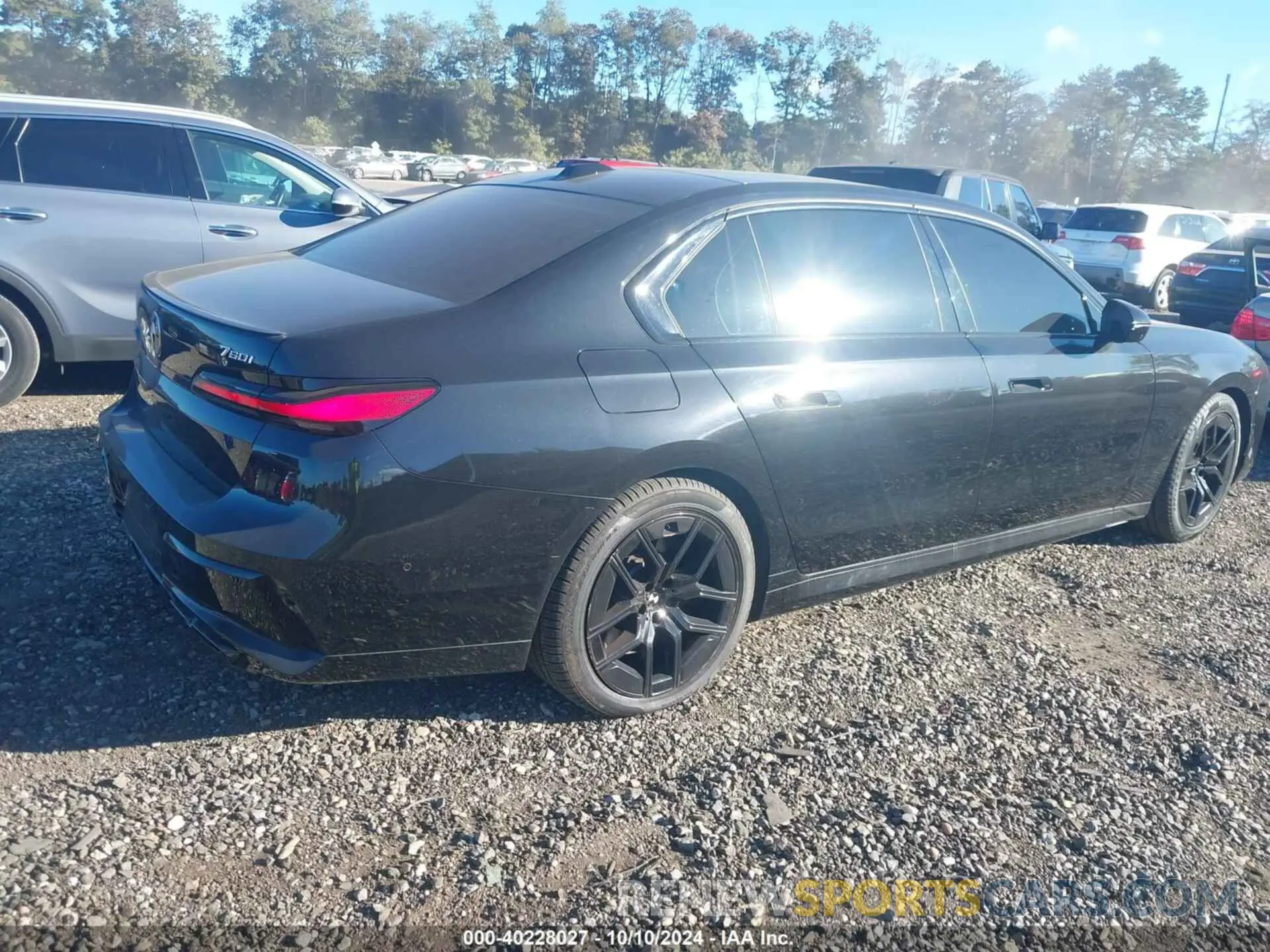 4 fotografías del automóvil dañado WBA33EJ05PCM66819 BMW 760 2023